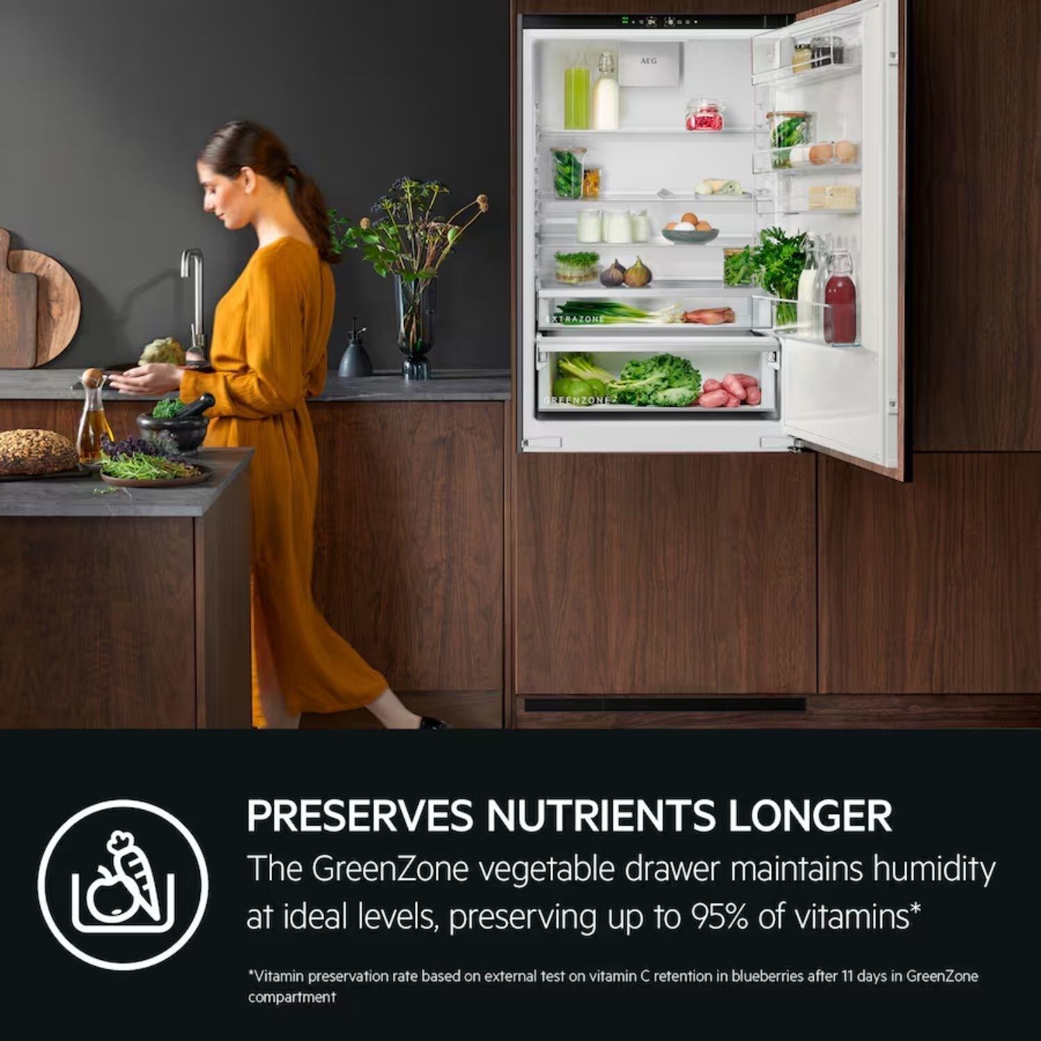 AEG NSC7G752ES 7000 GreenZone Integrated Fridge Freezer 188.4 cm