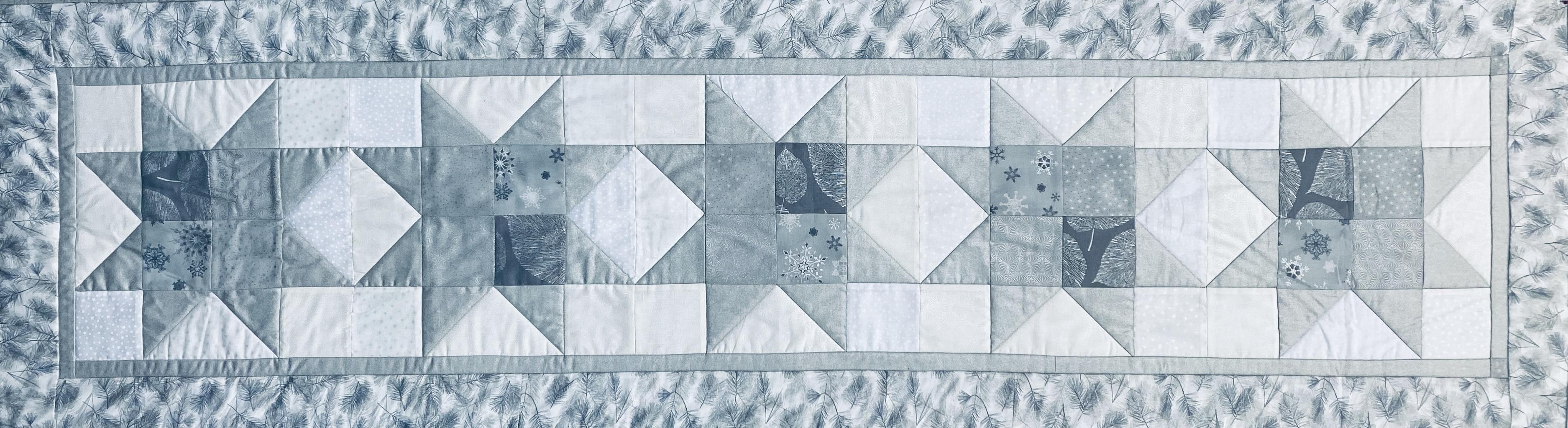 Christmas Silver Table Runner Kit