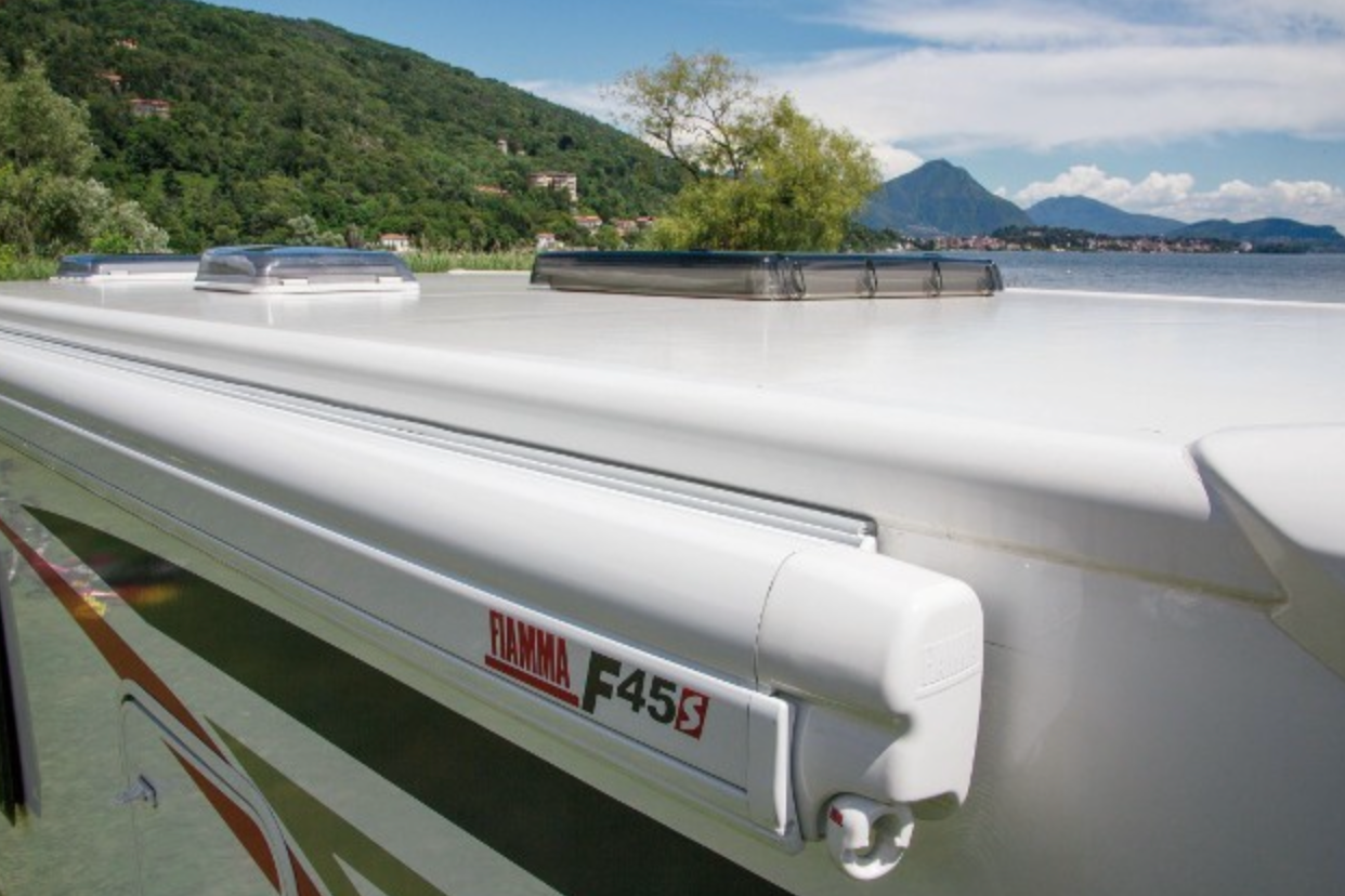 Fiamma F45S Close Up