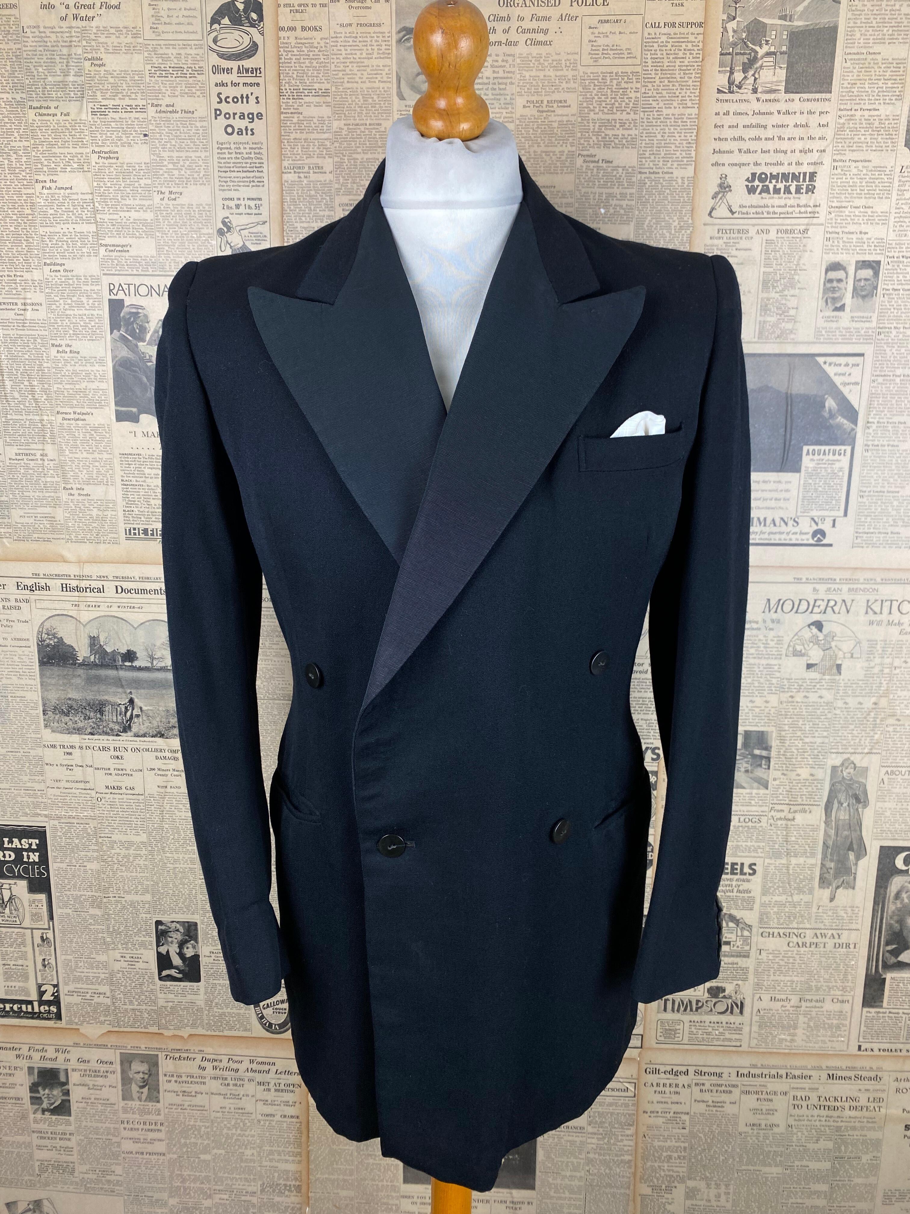 Vintage 1930's double breasted dinner jacket size 38