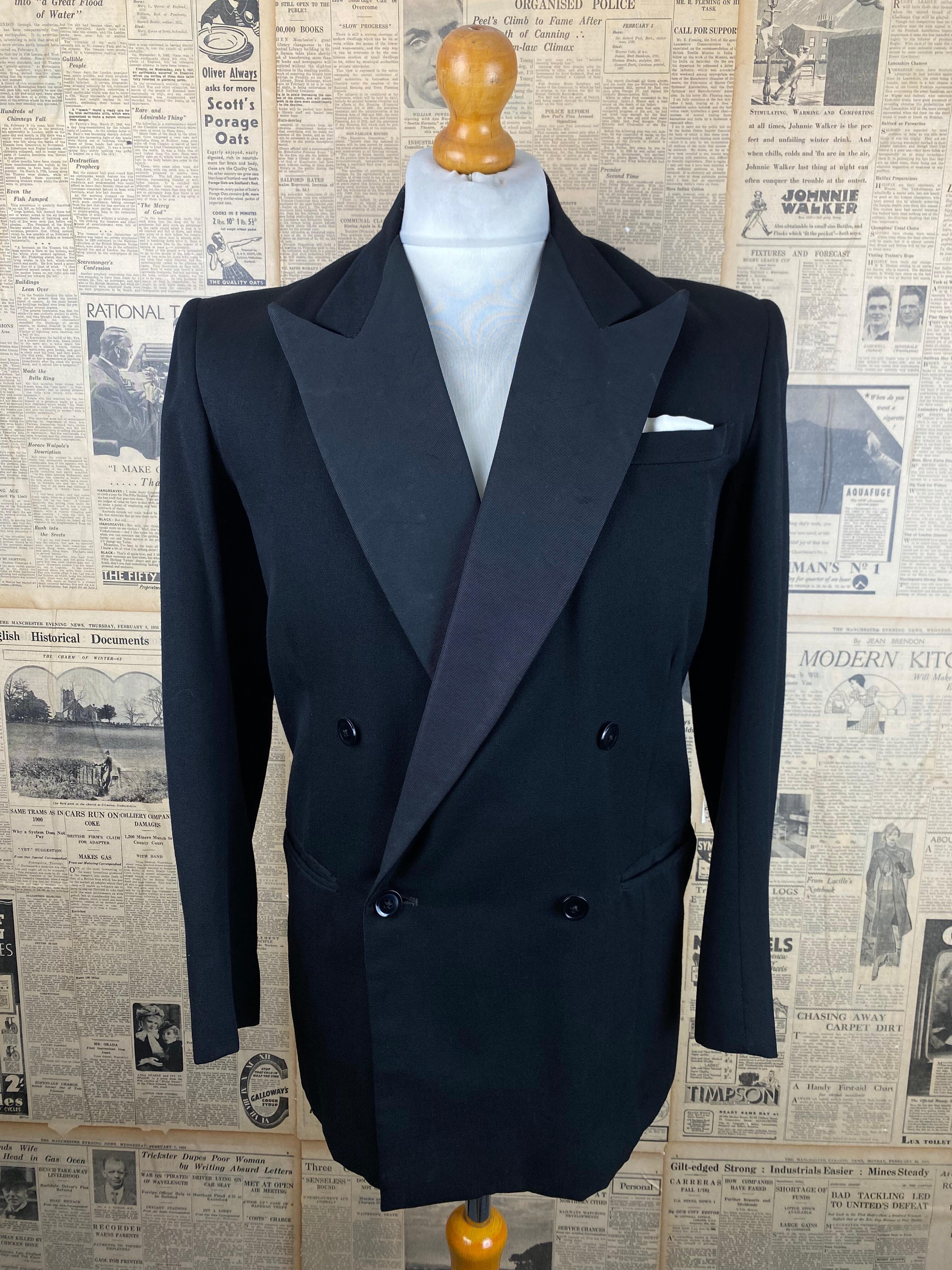 Vintage 1930's double breasted dinner jacket size 38