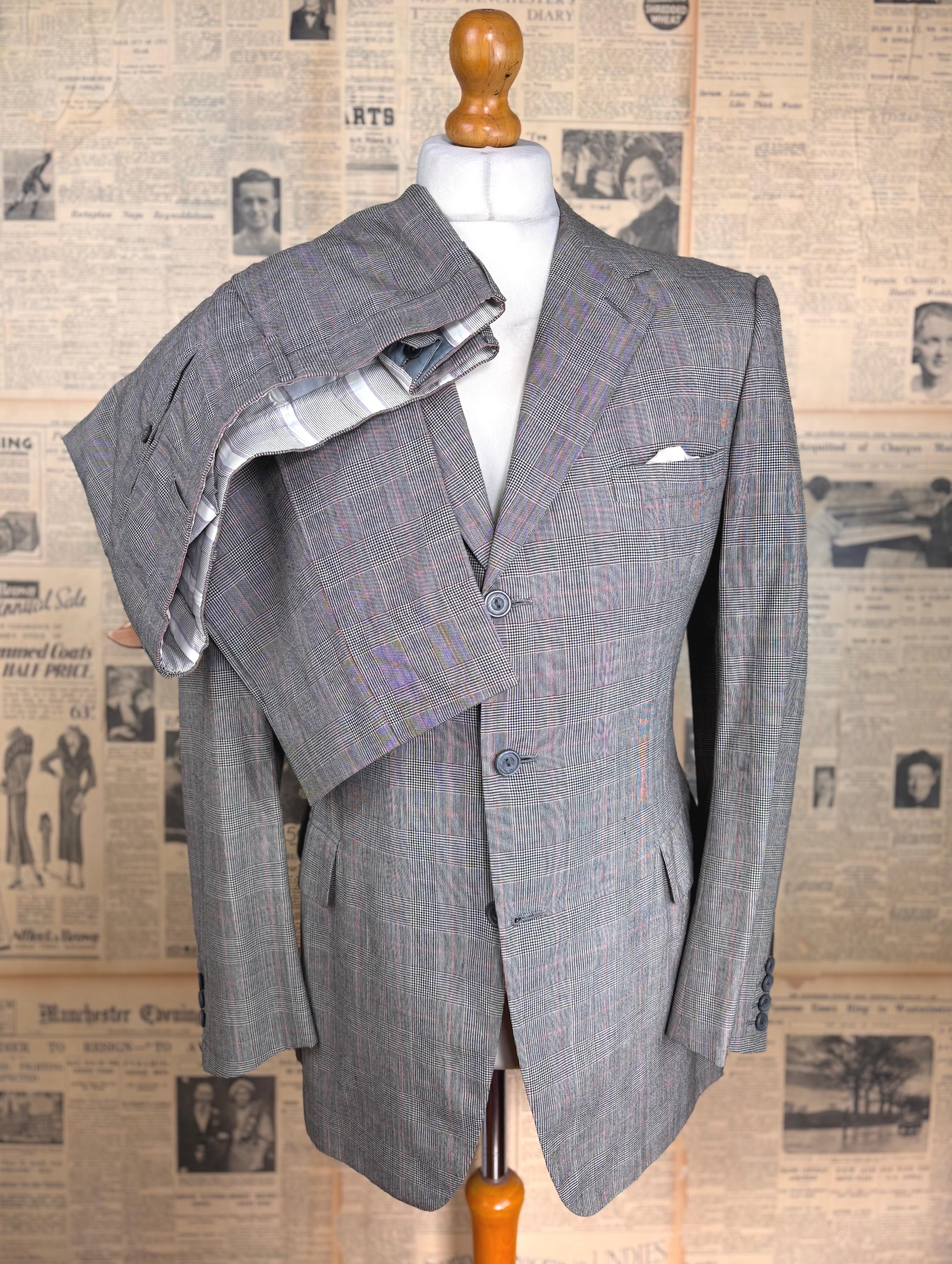 Holland & sherry three piece grey suit size 44 long