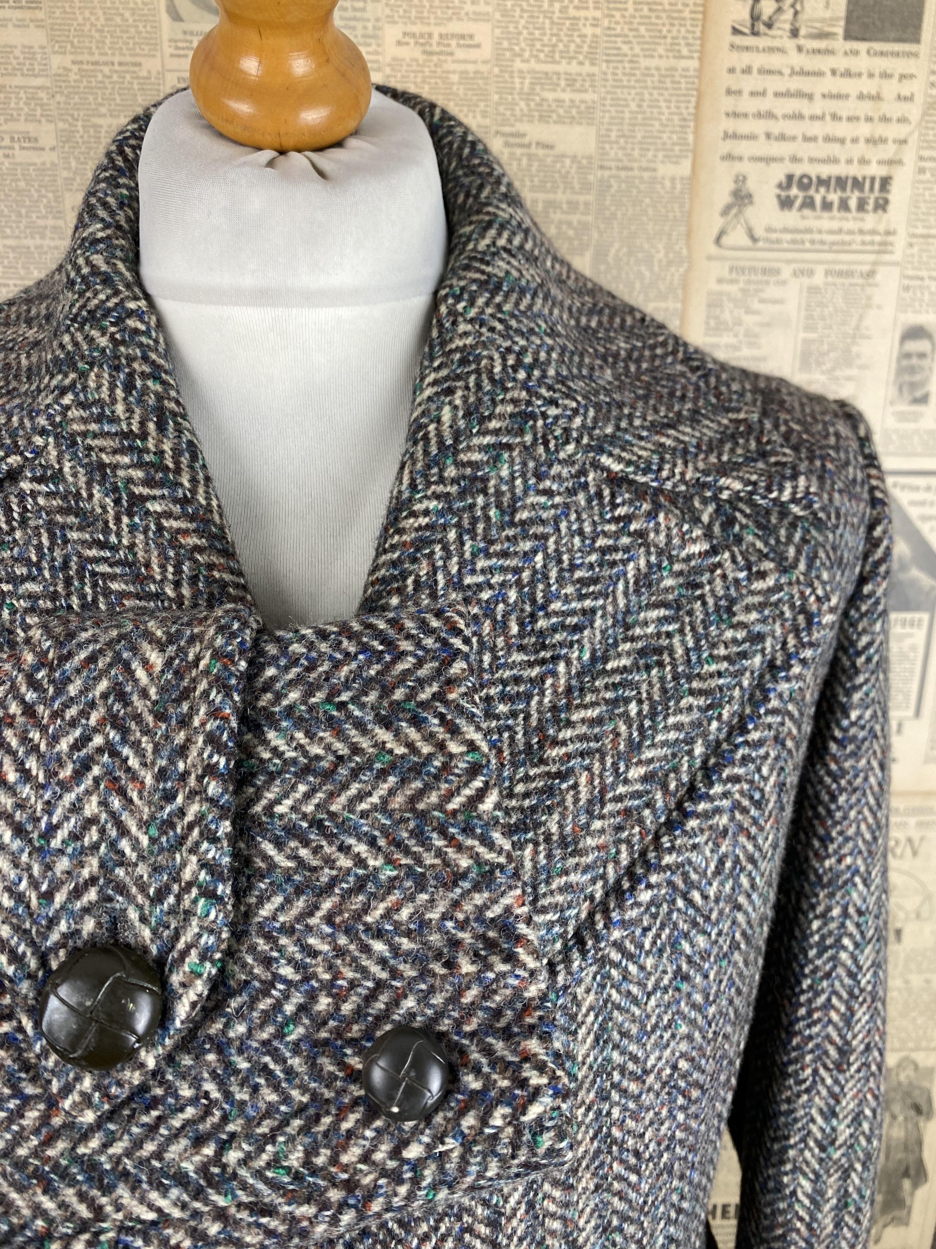 Vintage 1970's long wide lapel tweed overcoat size 38