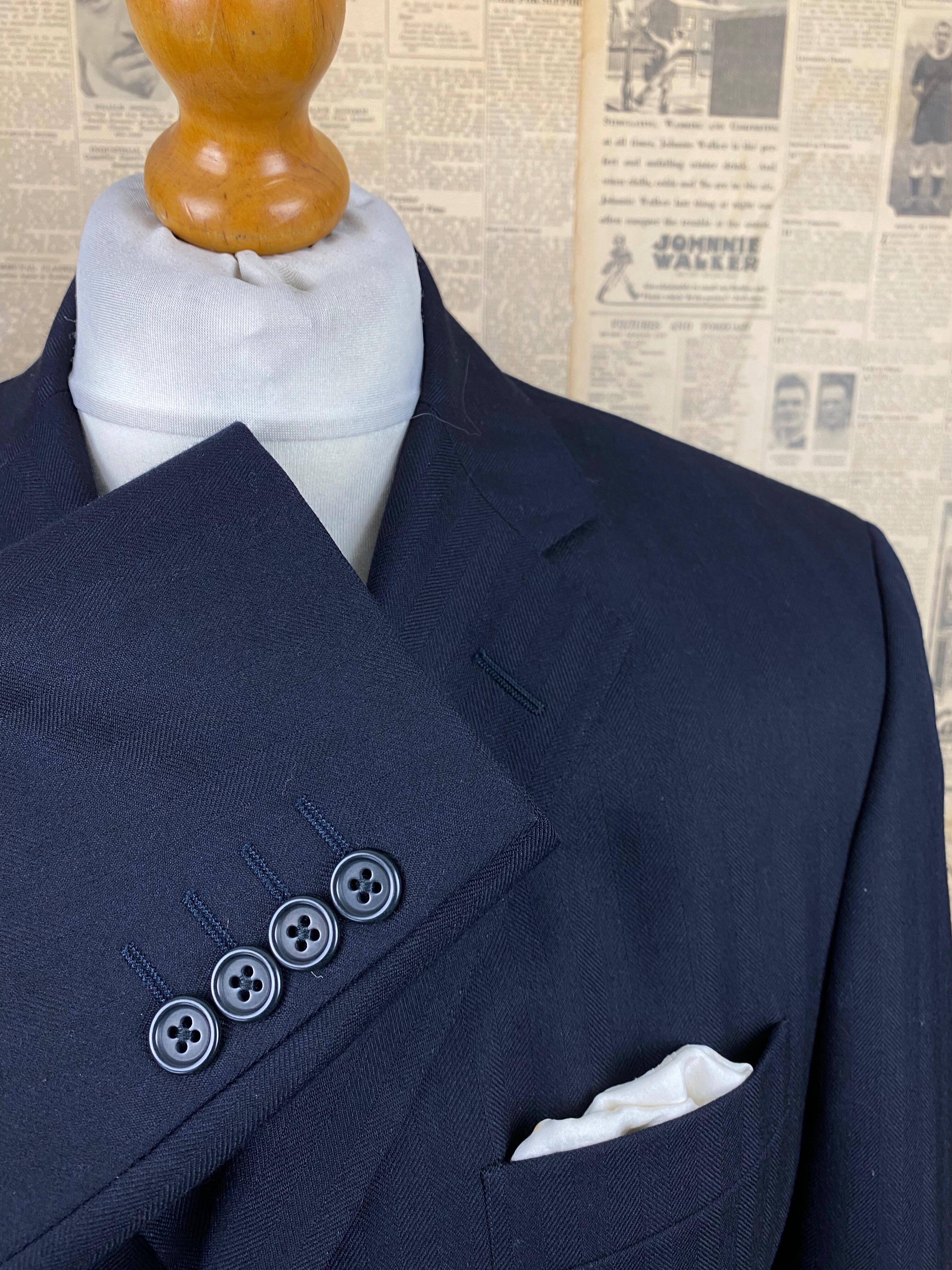 Vintage Aquascutum navy blue suit size 40