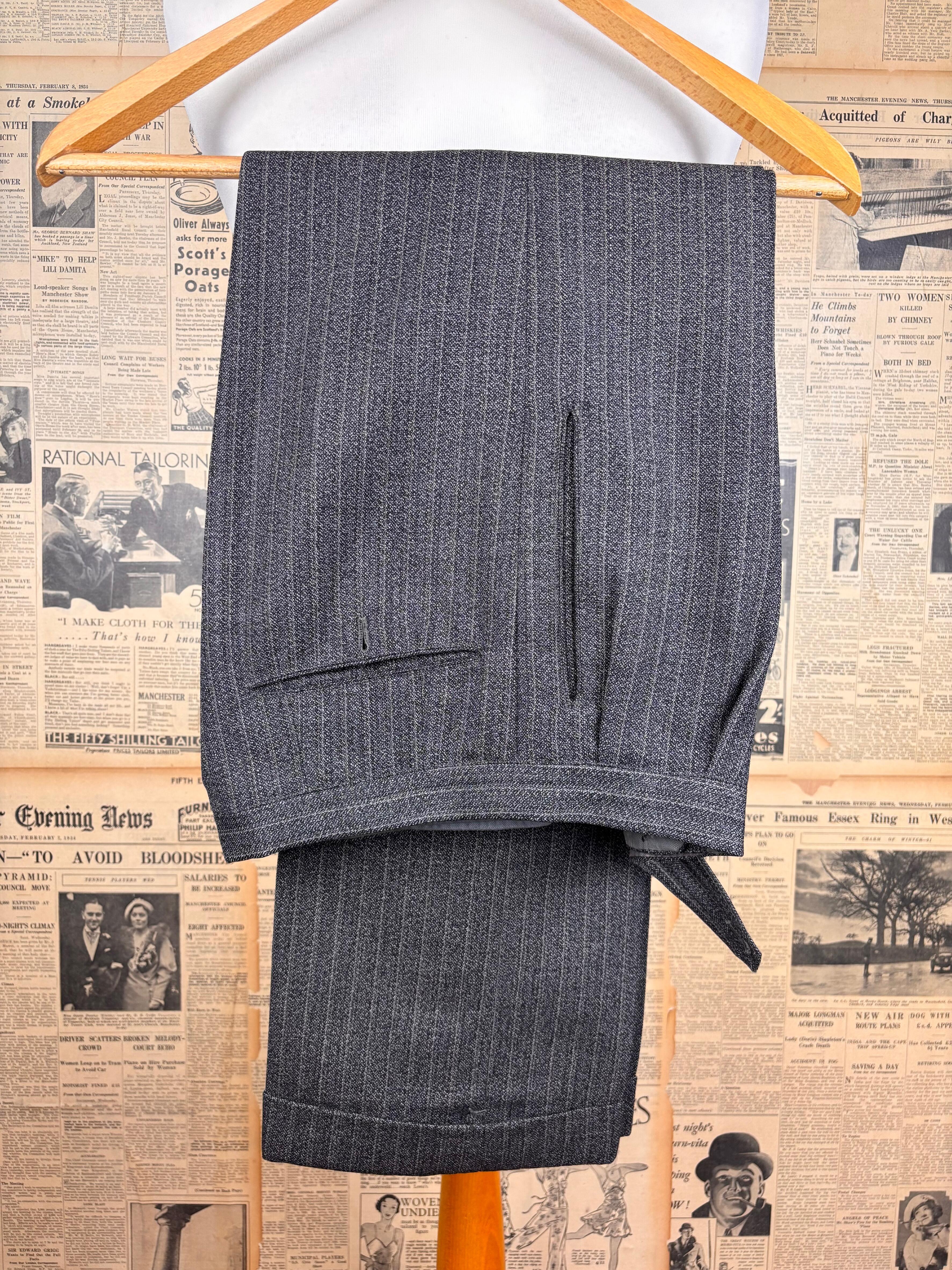 1930's cut bespoke Italian suit size 36 38 short