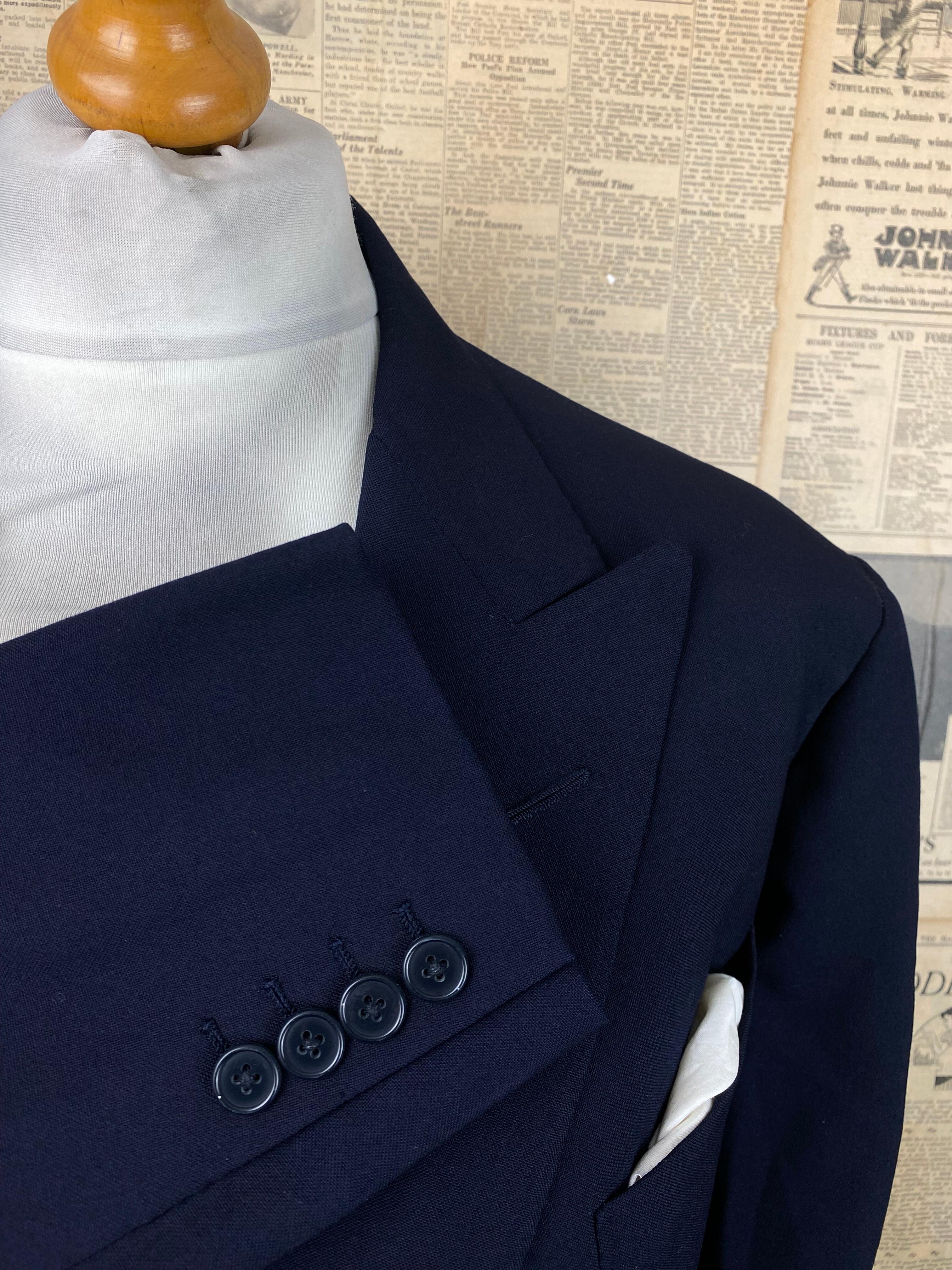 Vintage bespoke Savile Row navy blue blazer suit size 48 long