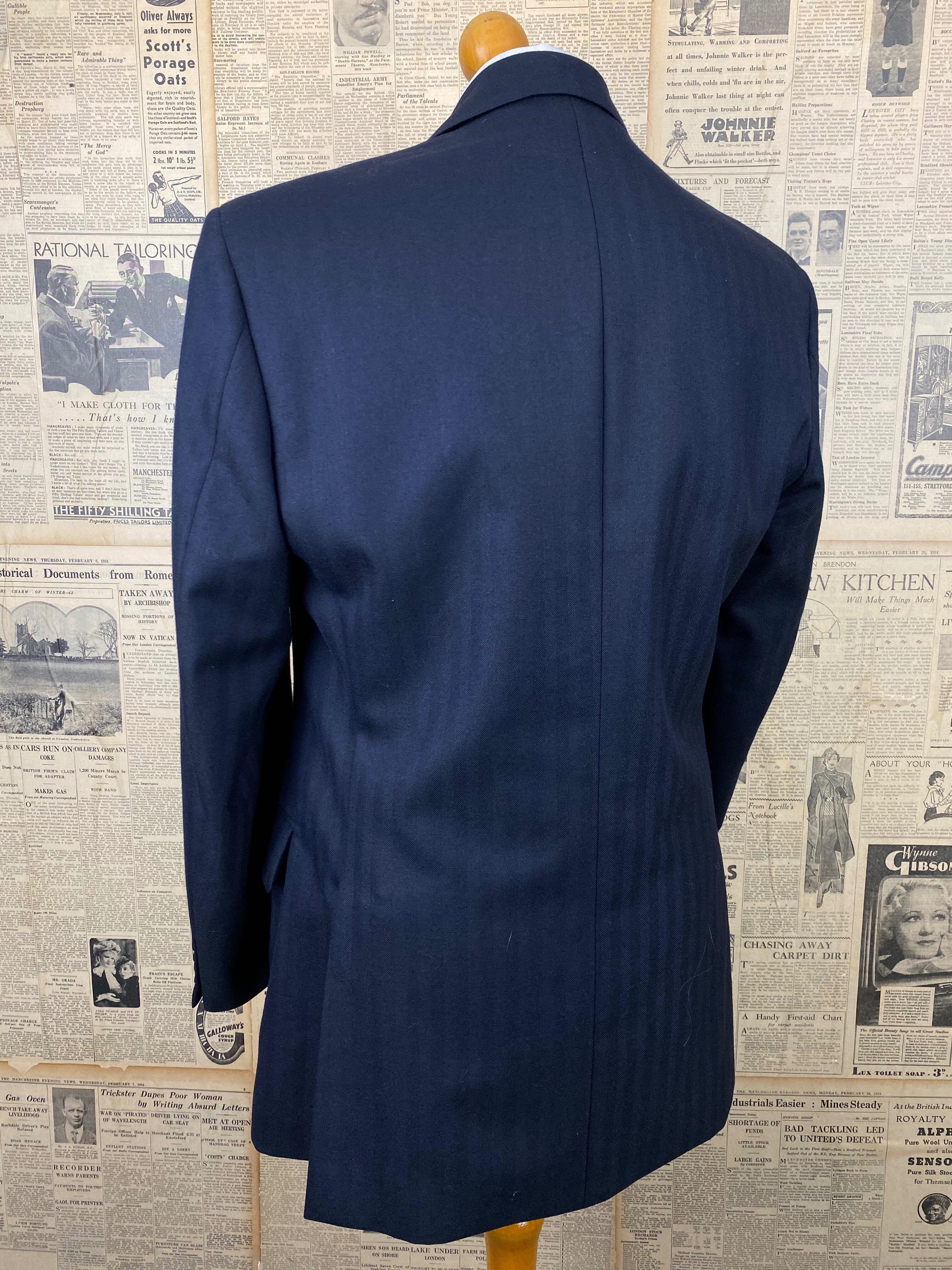 Vintage Aquascutum navy blue suit size 40