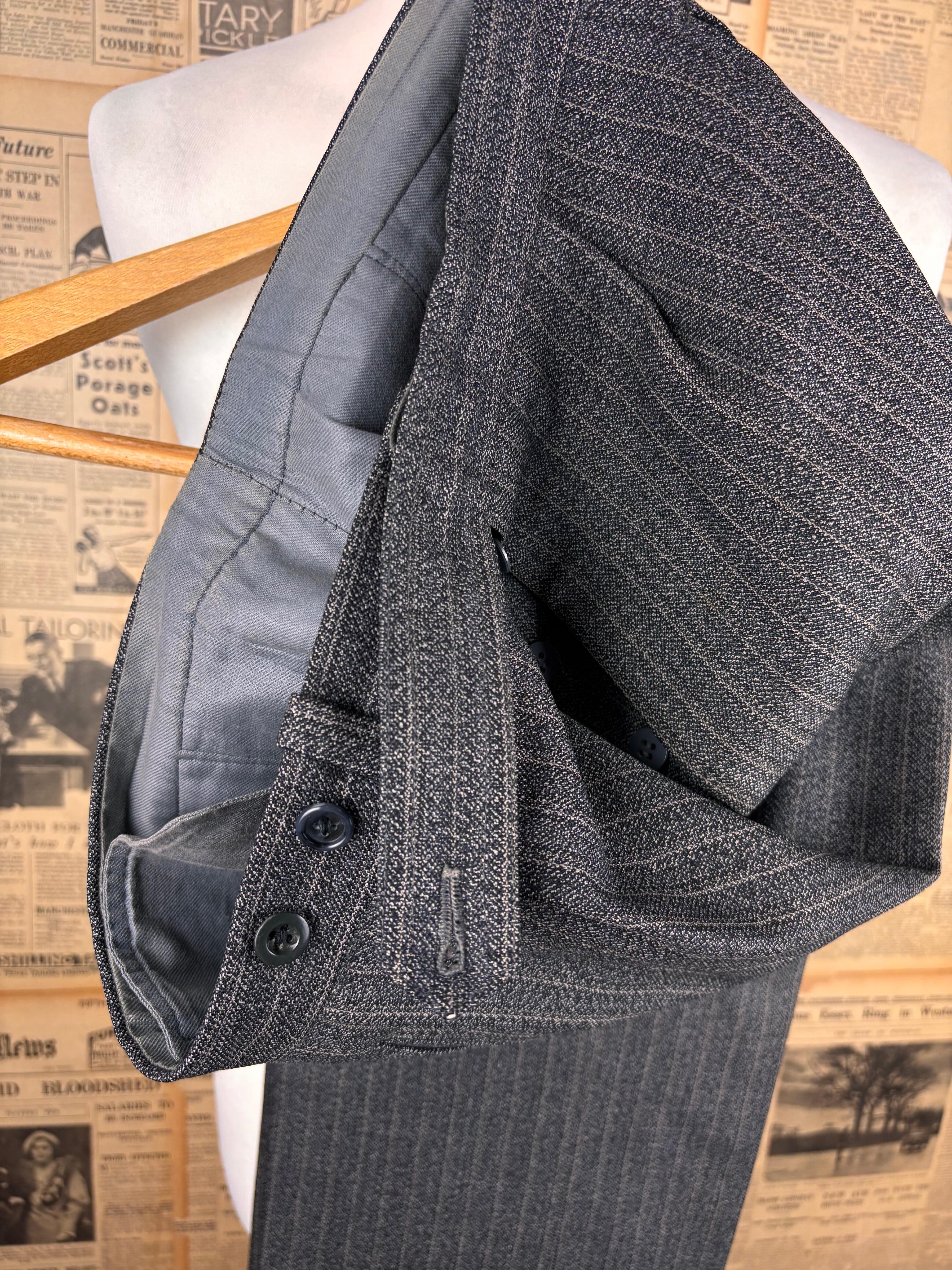 1930's cut bespoke Italian suit size 36 38 short