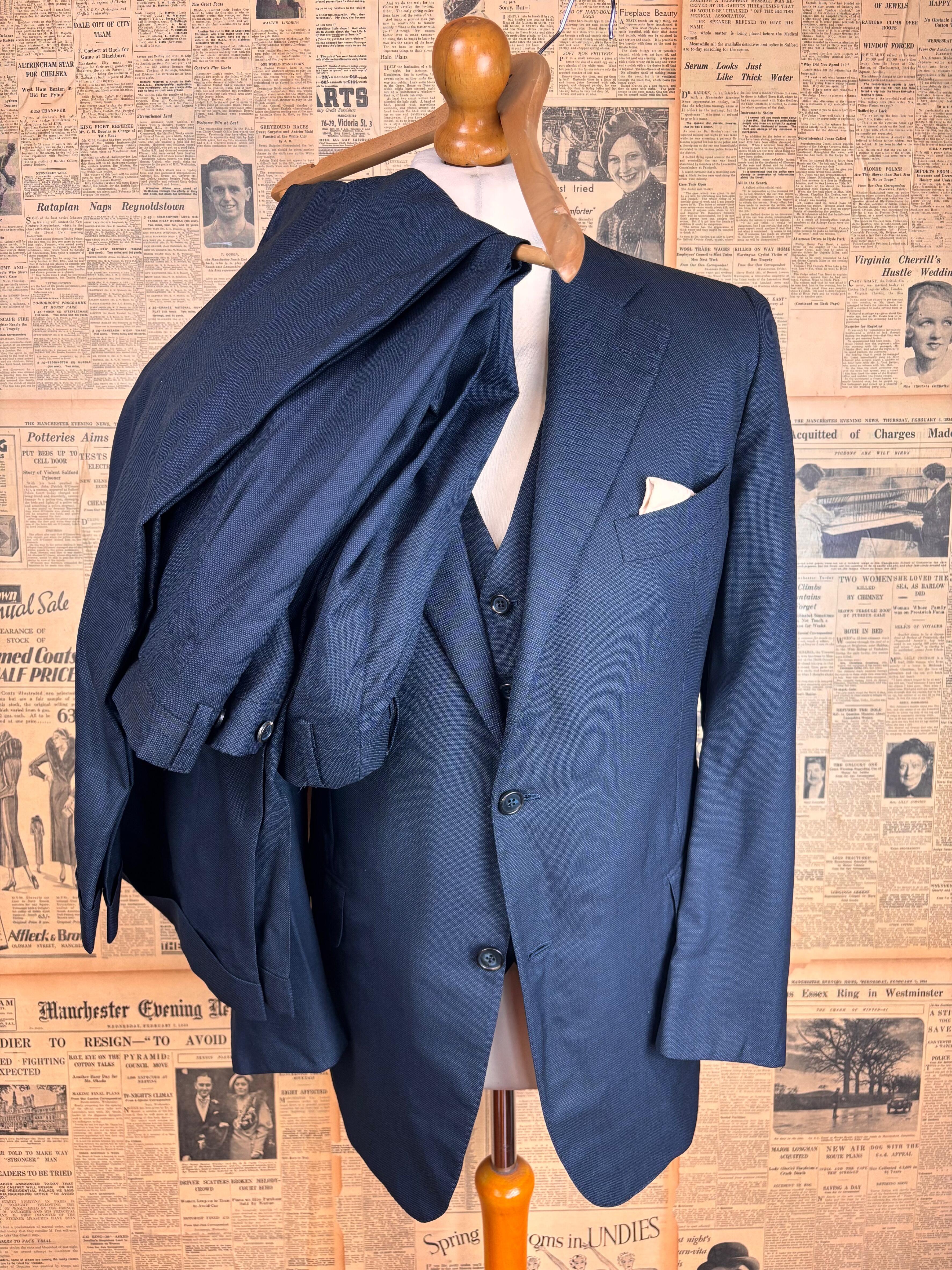Holland & sherry three piece grey suit size 44 long