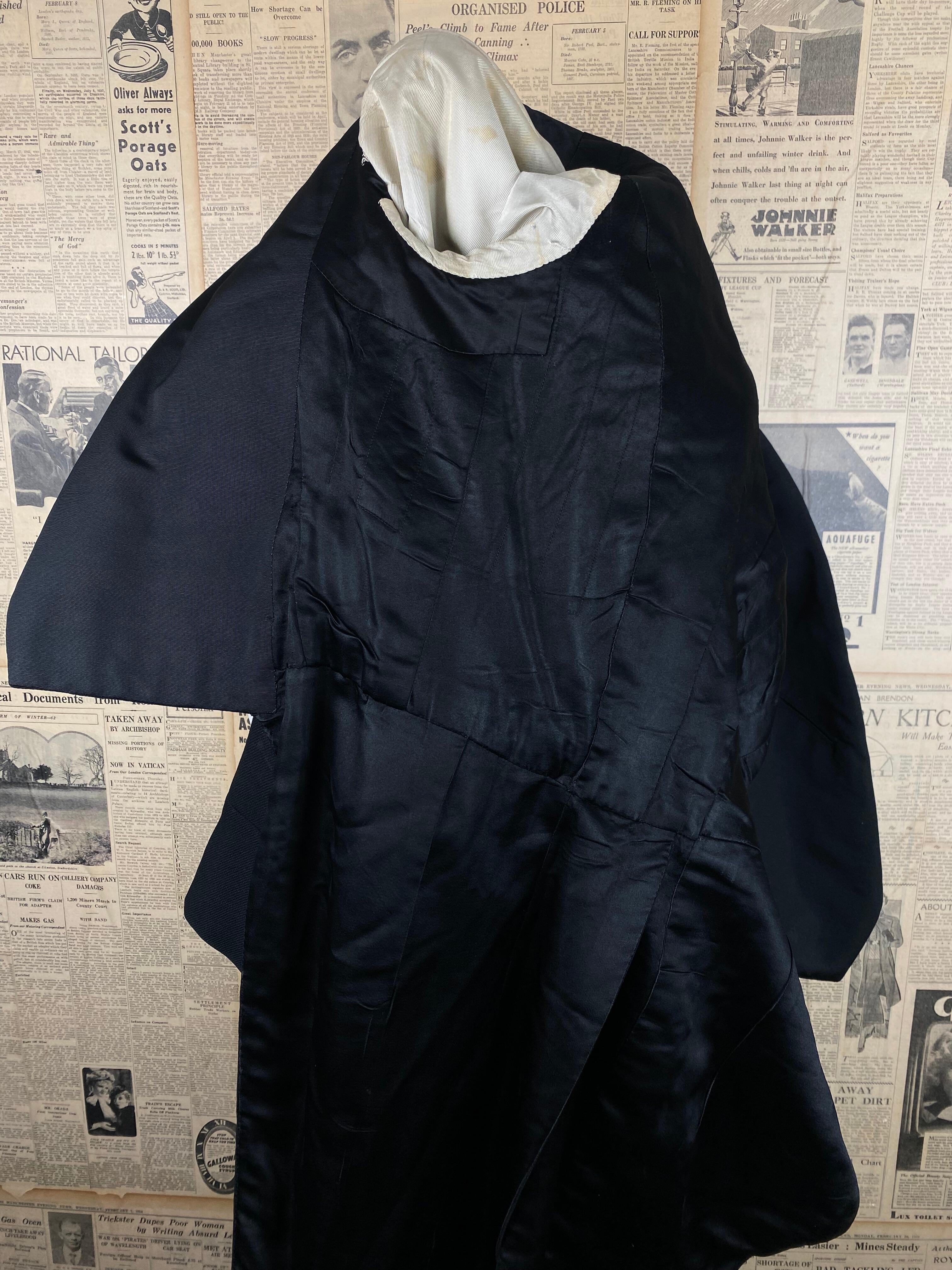 > Vintage bespoke Victorian Edwardian evening tailcoat size 40 long