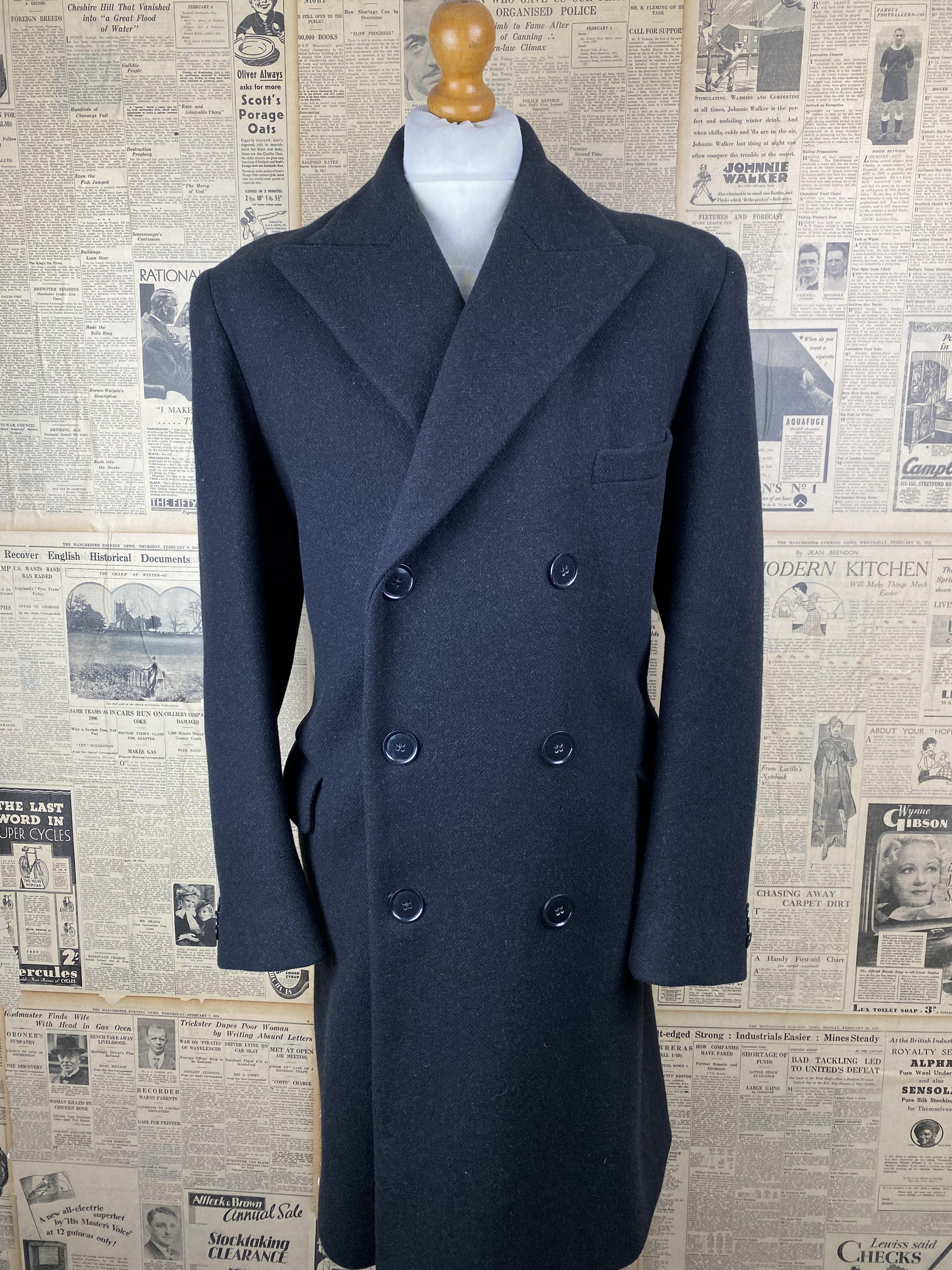 Vintage grey 1930's 1940's heavy overcoat size 40 long