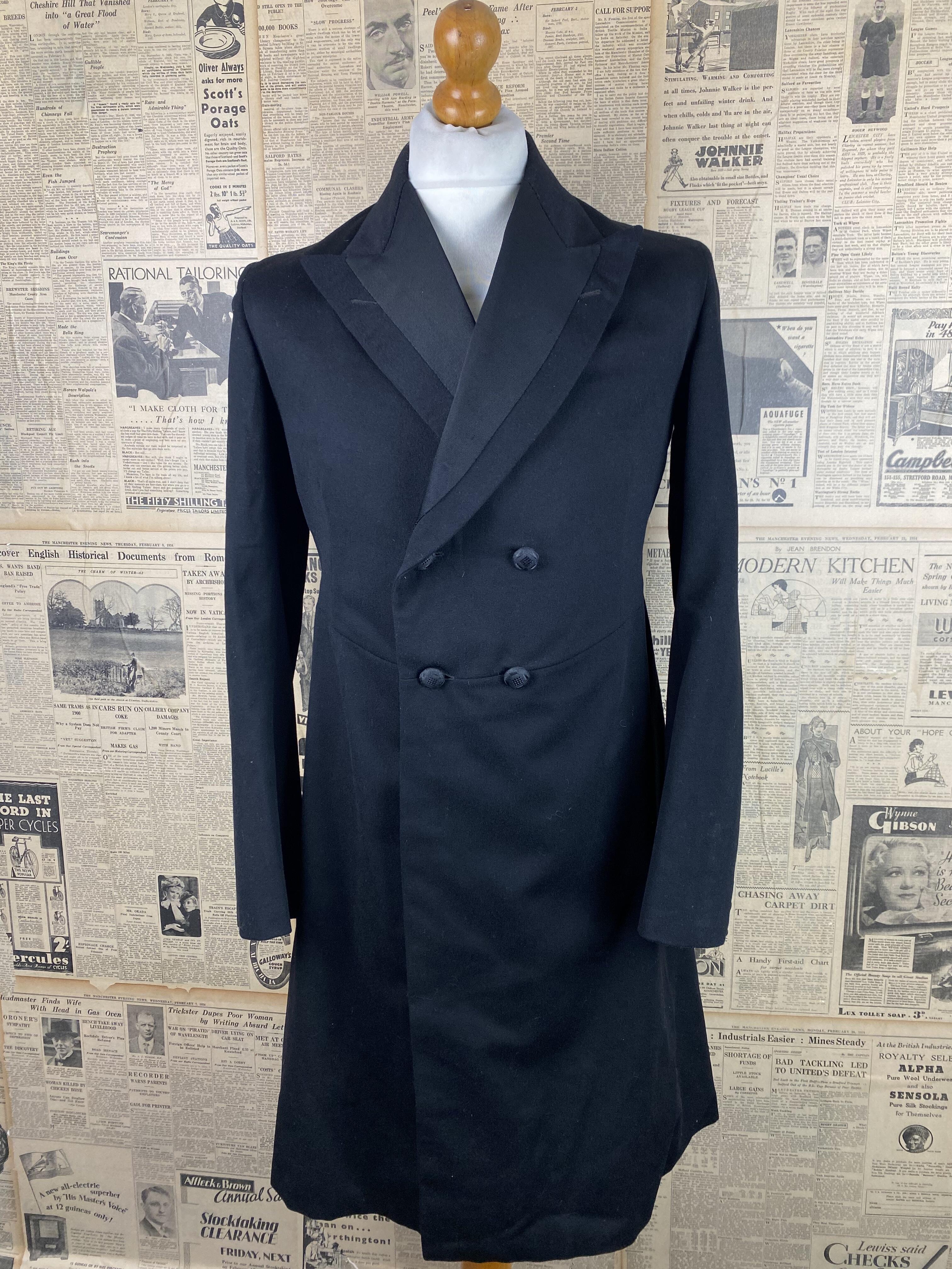 Vintage 4 button inset lapel frock coat size 38 long