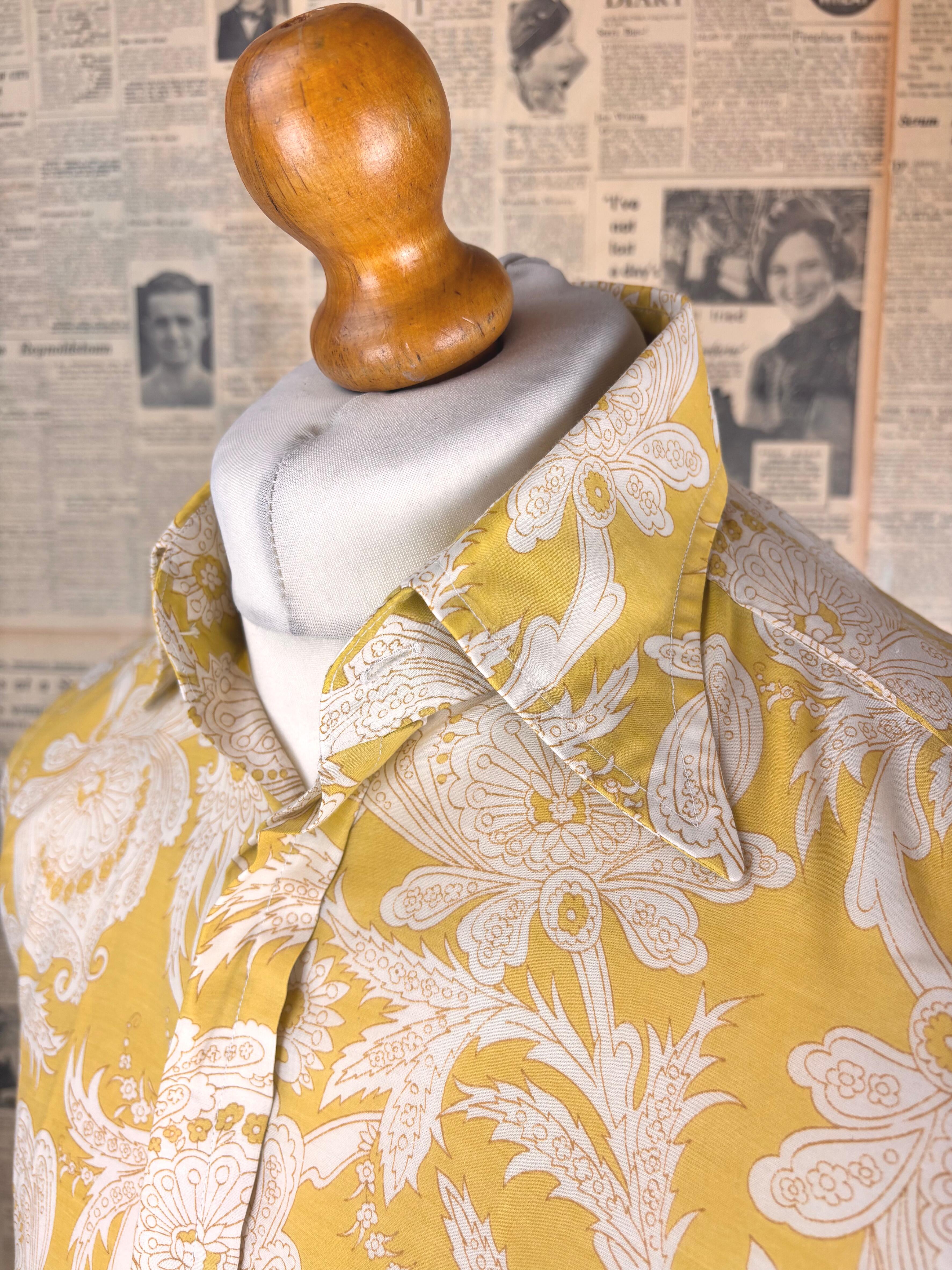 Mr Fish yellow Paisley 1960