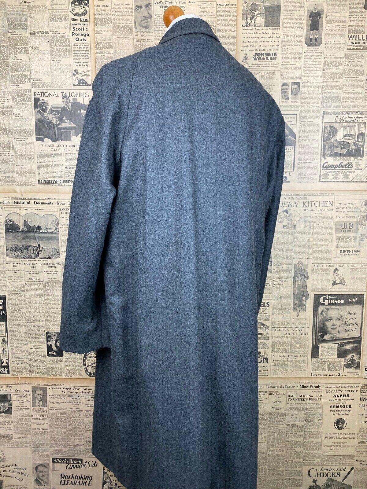 Vintage Casablanca made grey semi-raglan sleeve 1960's overcoat size 44