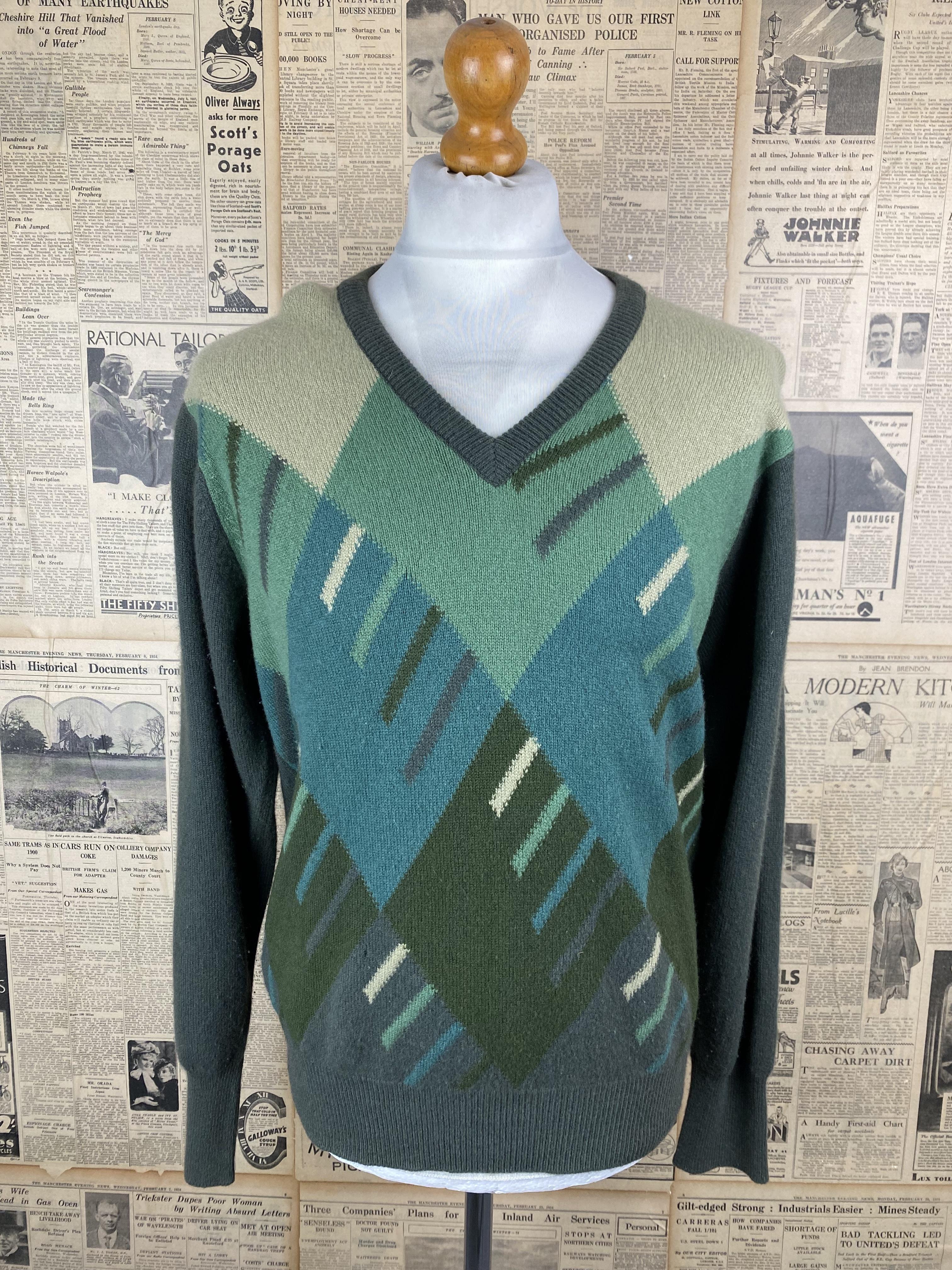 Vintage 1980's 1990's cashmere V neck sweater jumper size 40 medium