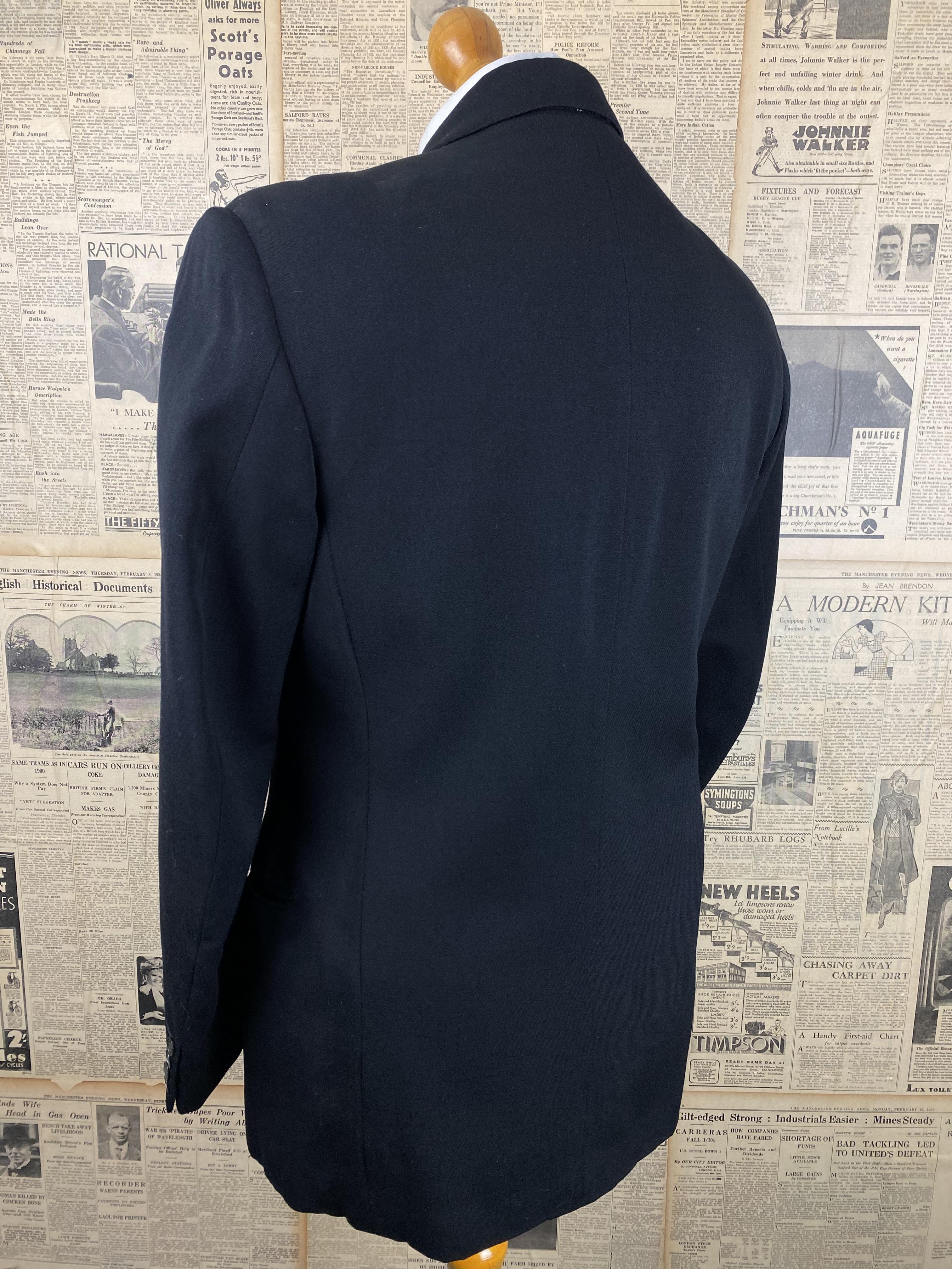 Vintage 1940's double breasted dinner jacket size 40 long