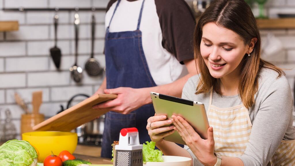 How to Buy Authentic Italian Ingredients Online in the UK Without Overpaying or Wasting Money