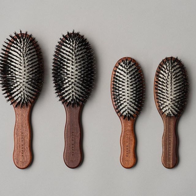 The Acca Kappa Classic Hairbrush Collection