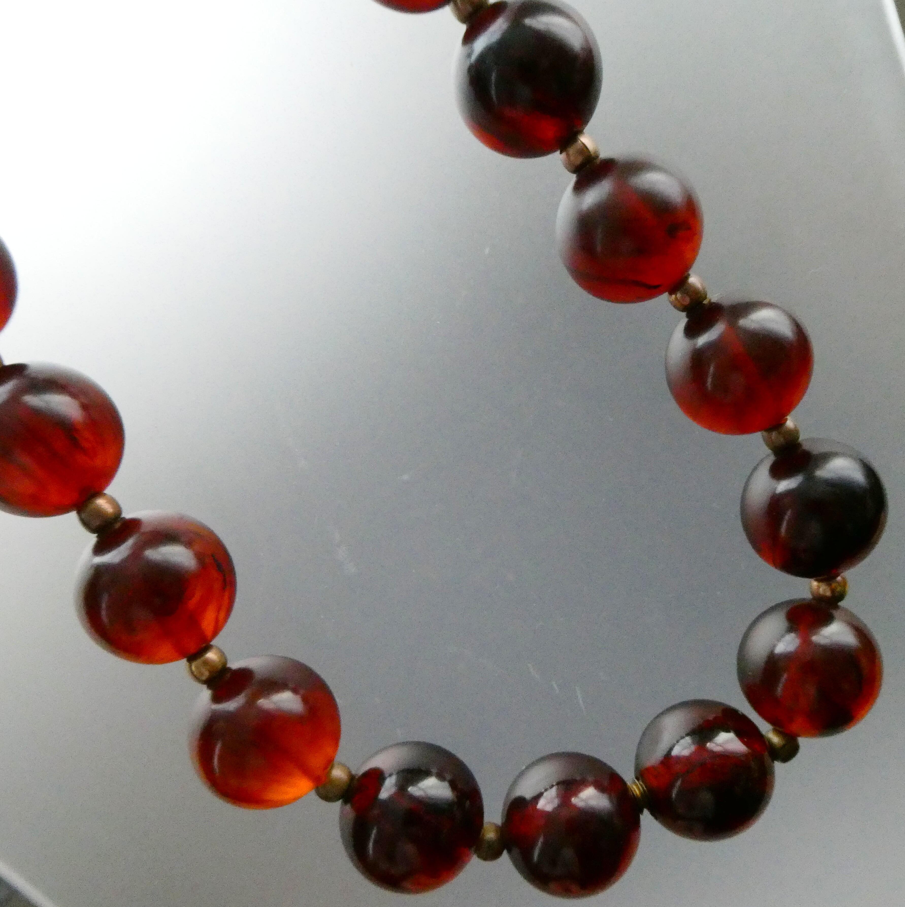 Vintage 1940s Amber discount BAKELITE Beads Necklace 23