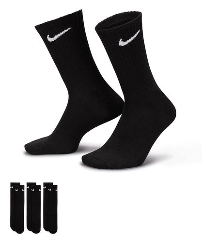 Nike Everyday Crew Socks (3 Pairs) - NK359
