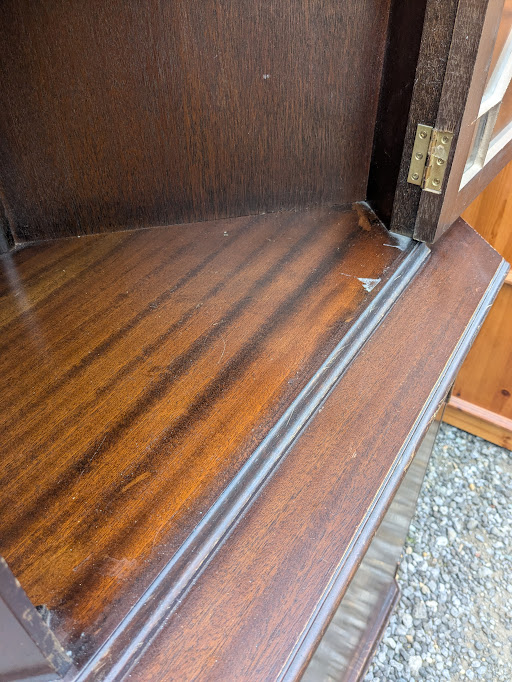 shelving cabinet