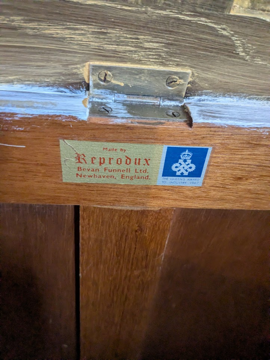 blanket box by reprodux