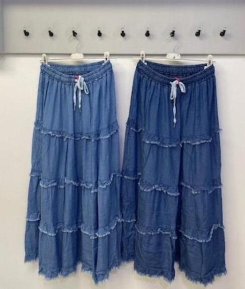 Frayed tiered denim skirt