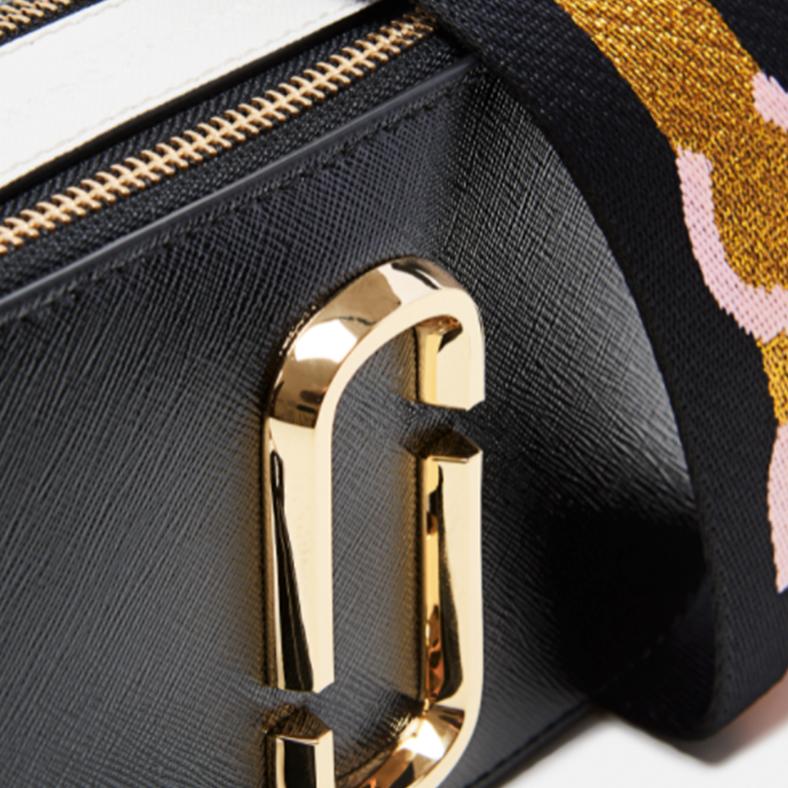 WIN a Genuine Marc Jacobs Snapshot Leather Bag – Worth £300!
