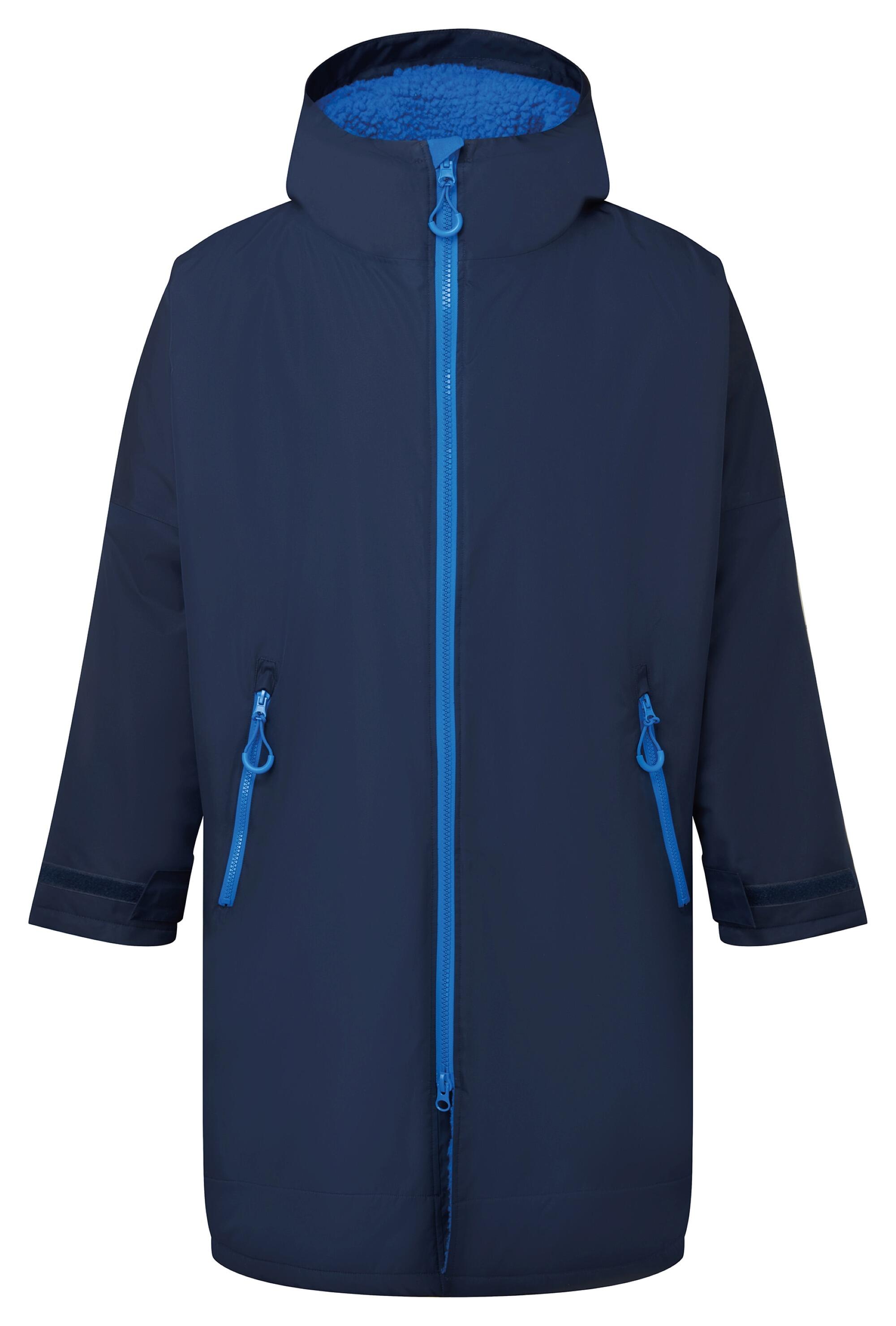 All-seasons waterproof changing robe with a hood, adjustable straps, double zip closure, and multiple deep pockets, featuring a waterproof exterior and cosy sherpa fleece interior.