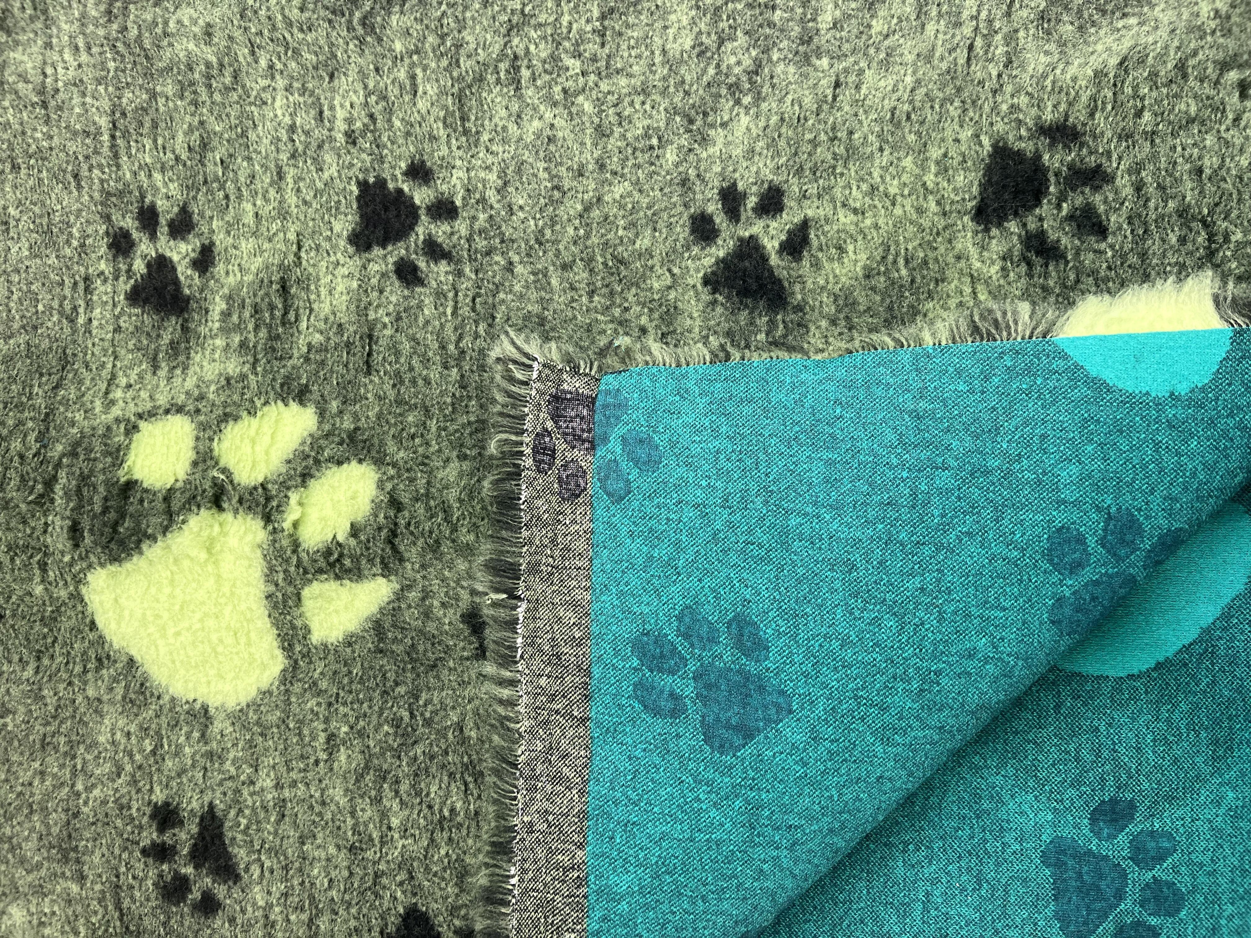 Dogeria Bedding for Dogs Green Backed Green with large and small paws