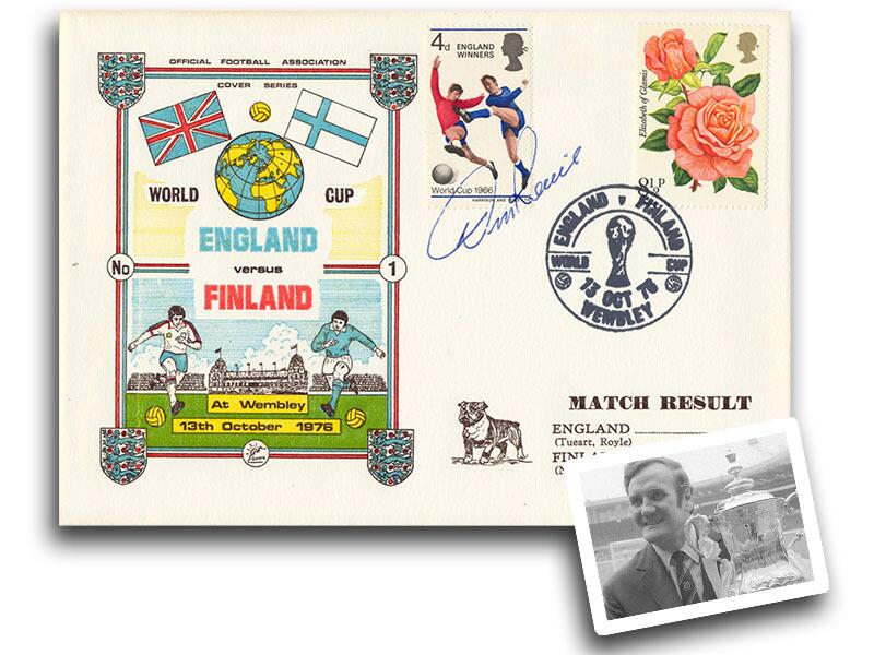 Don Revie signed 1976 England v Finland cover
