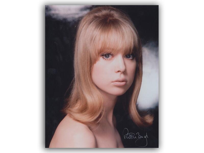 Pattie Boyd signed photo