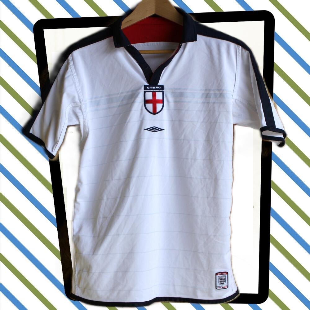Fabulous 2003-2005 Umbro England national team reversible football jersey