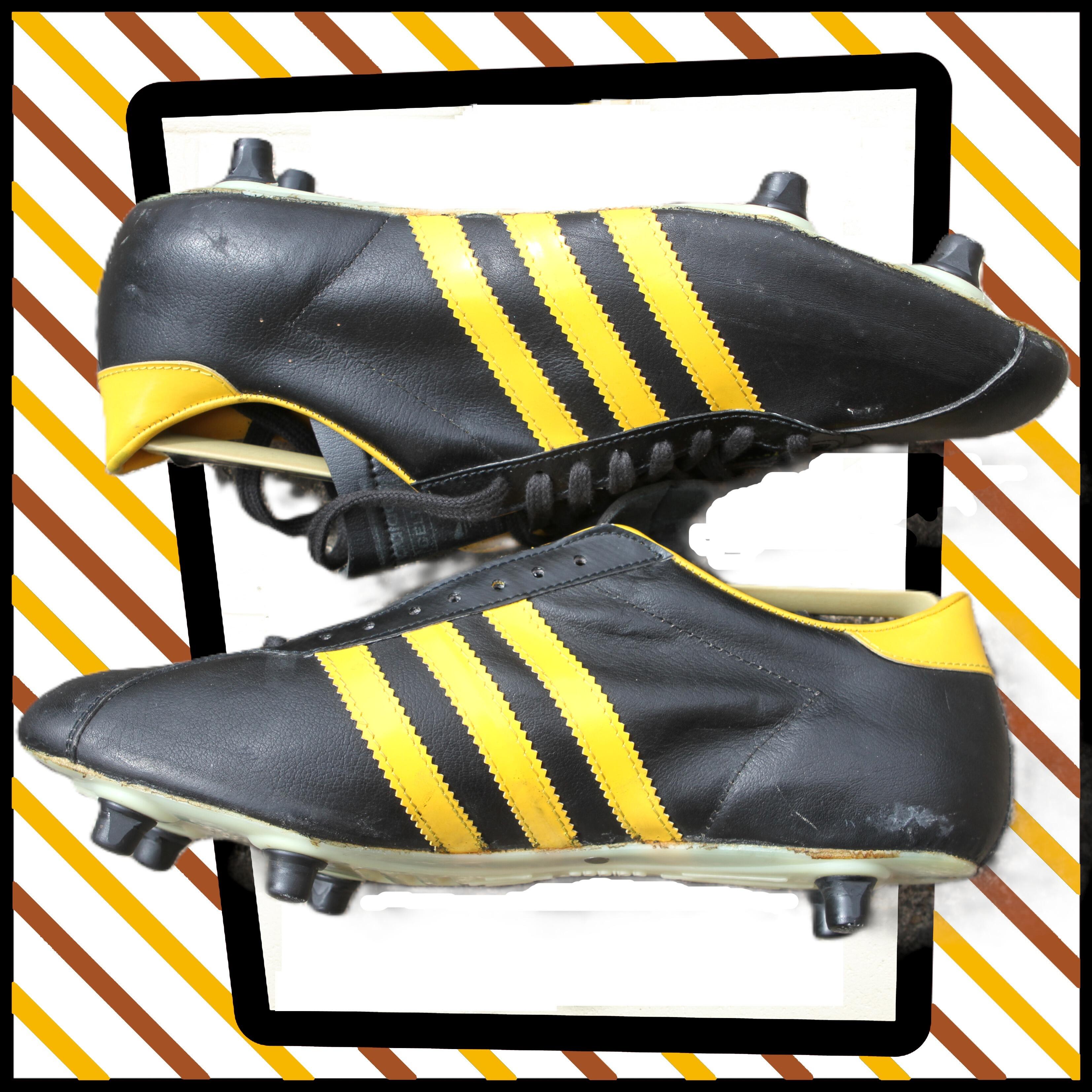 amazing 1970s Vintage Adidas Celtic Football Boots- side view