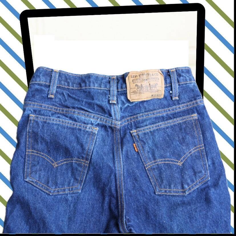 Classic Levi dark blue denim jeans