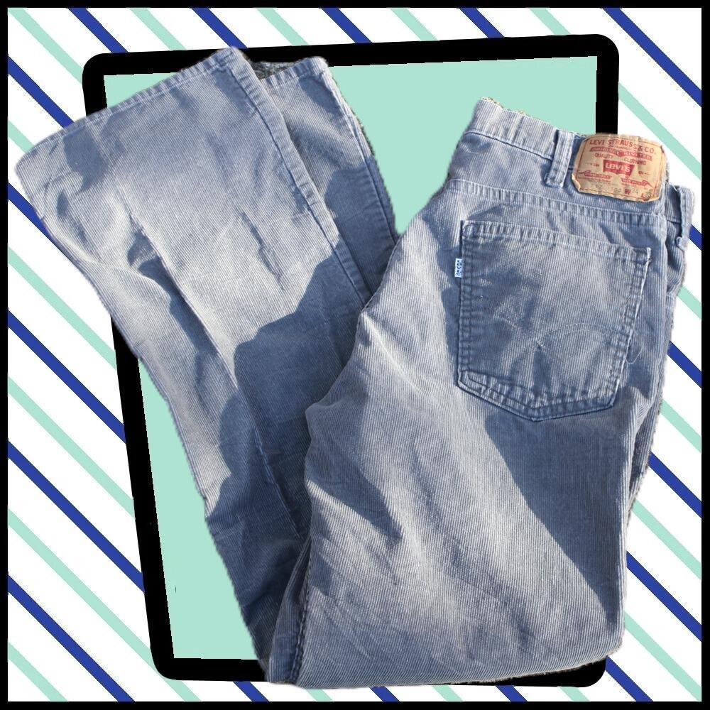 Cool pair of boot cut Levis needlepoint corduroy jeans/trousers