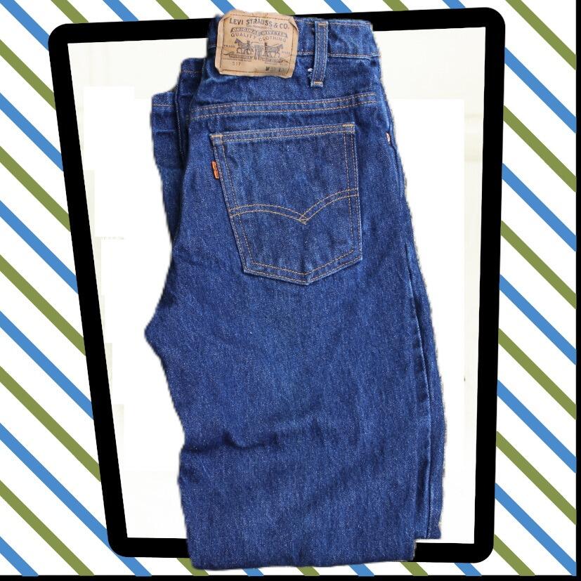 Classic Levi dark blue denim jeans