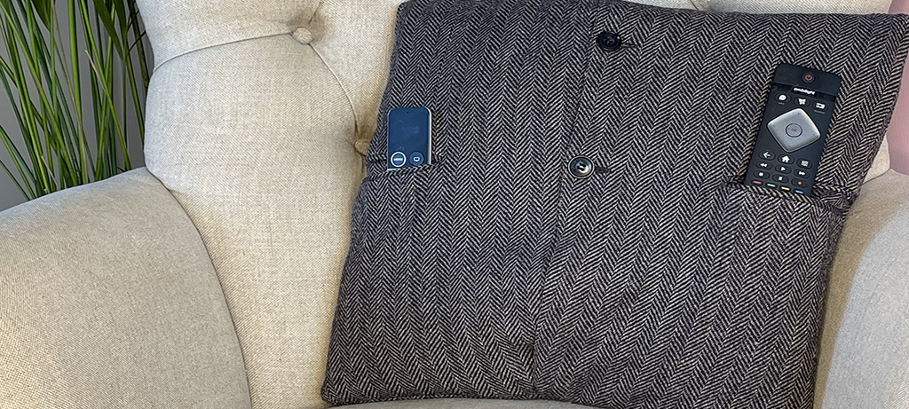 How to make a cushion cover from an old jacket