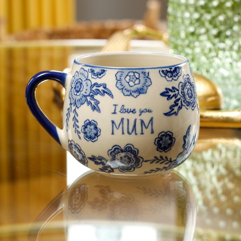 I love you mum mug with blue floral pattern coffee table