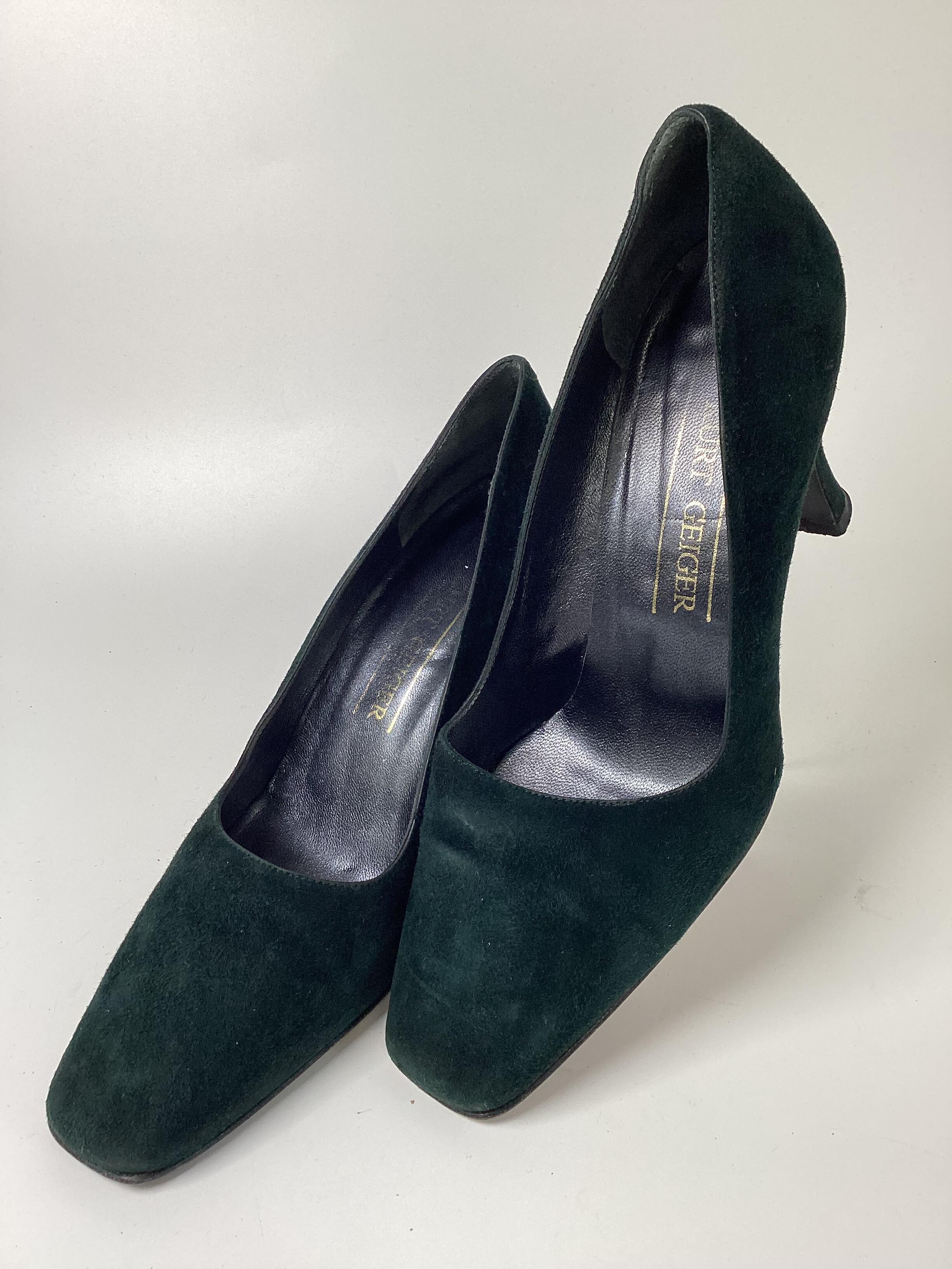 Dark green suede heels online