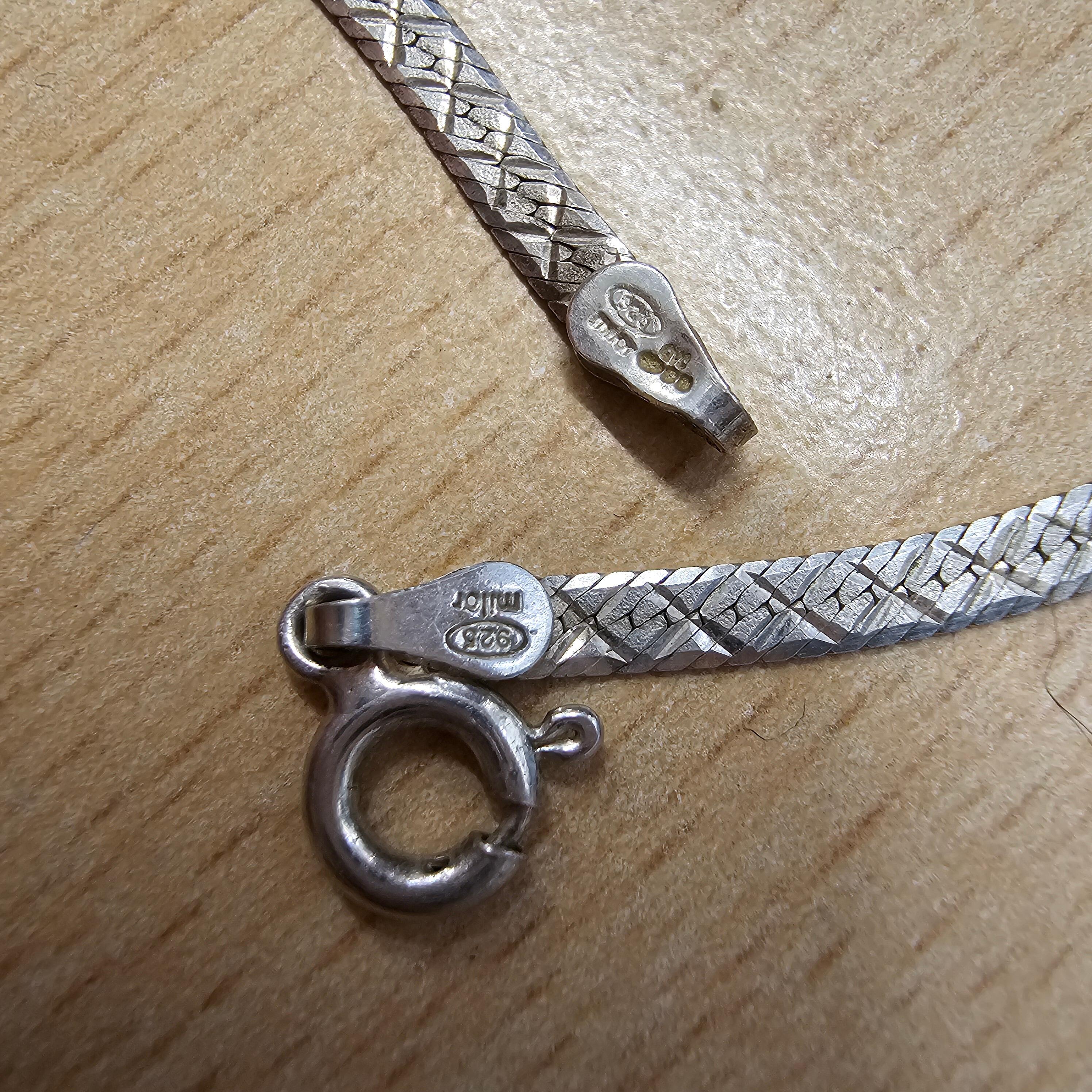 Milor Italian Made 925 Silver Snake Chain Necklace details close up