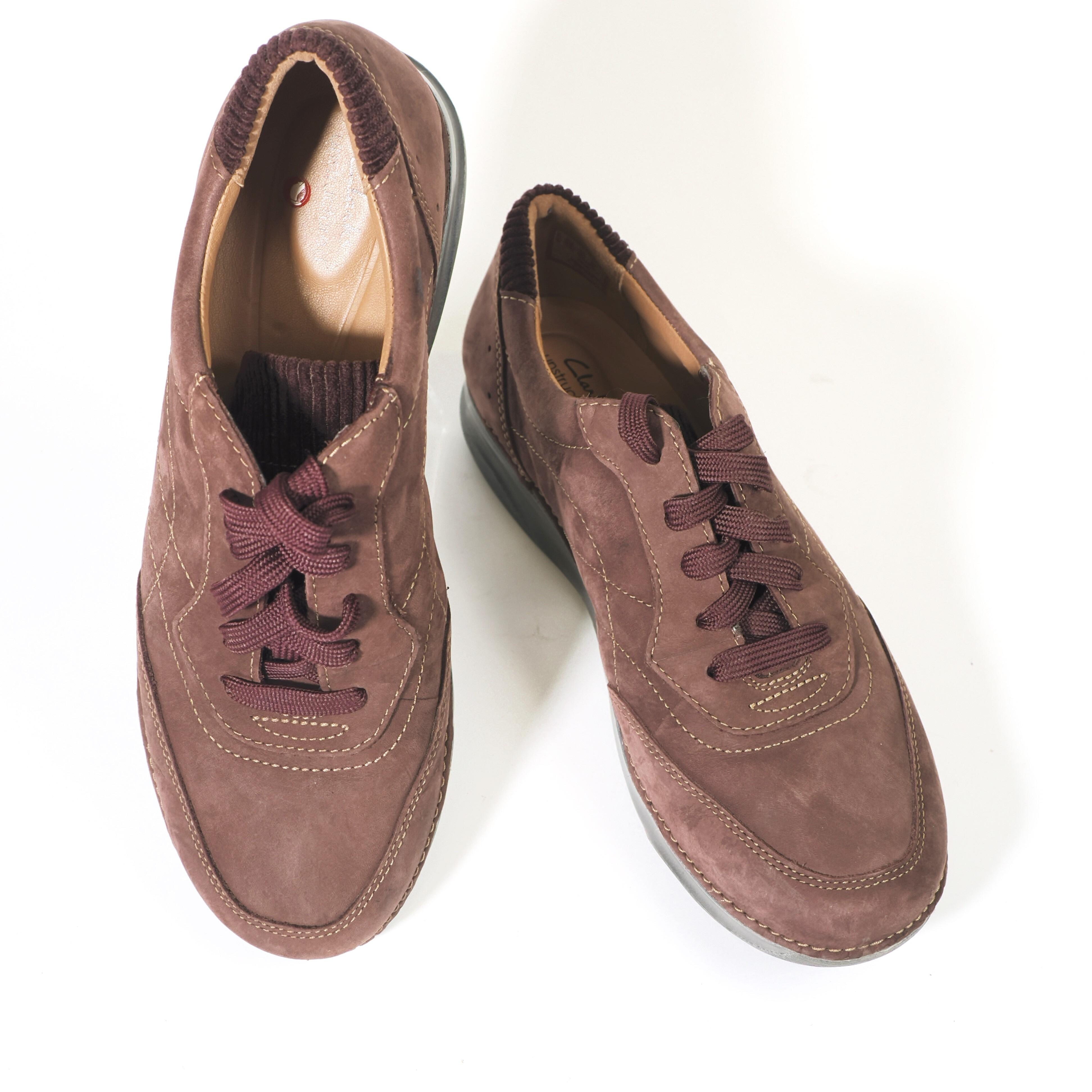 Clarks best sale suede brogues