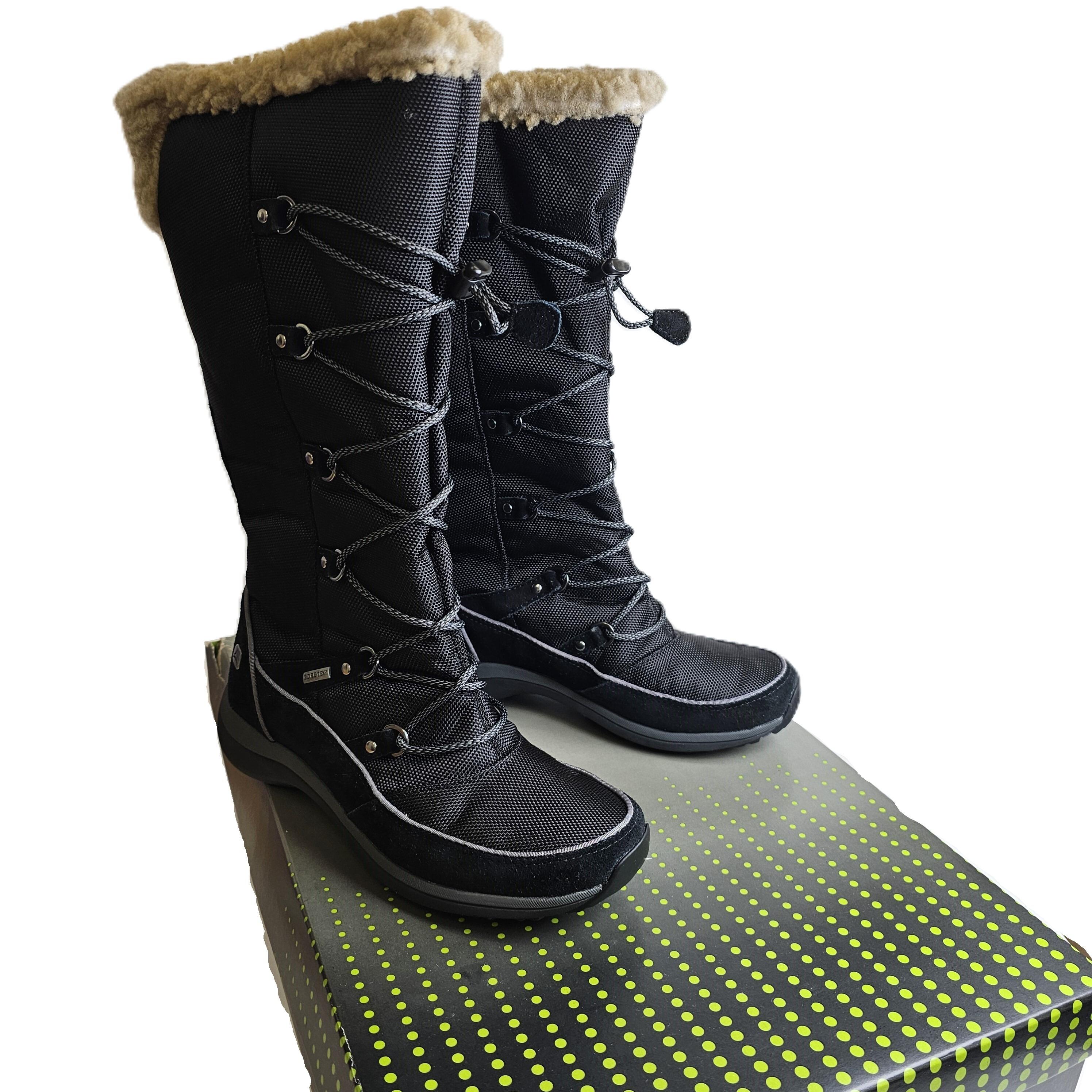 Retailer clarks wave walk boots