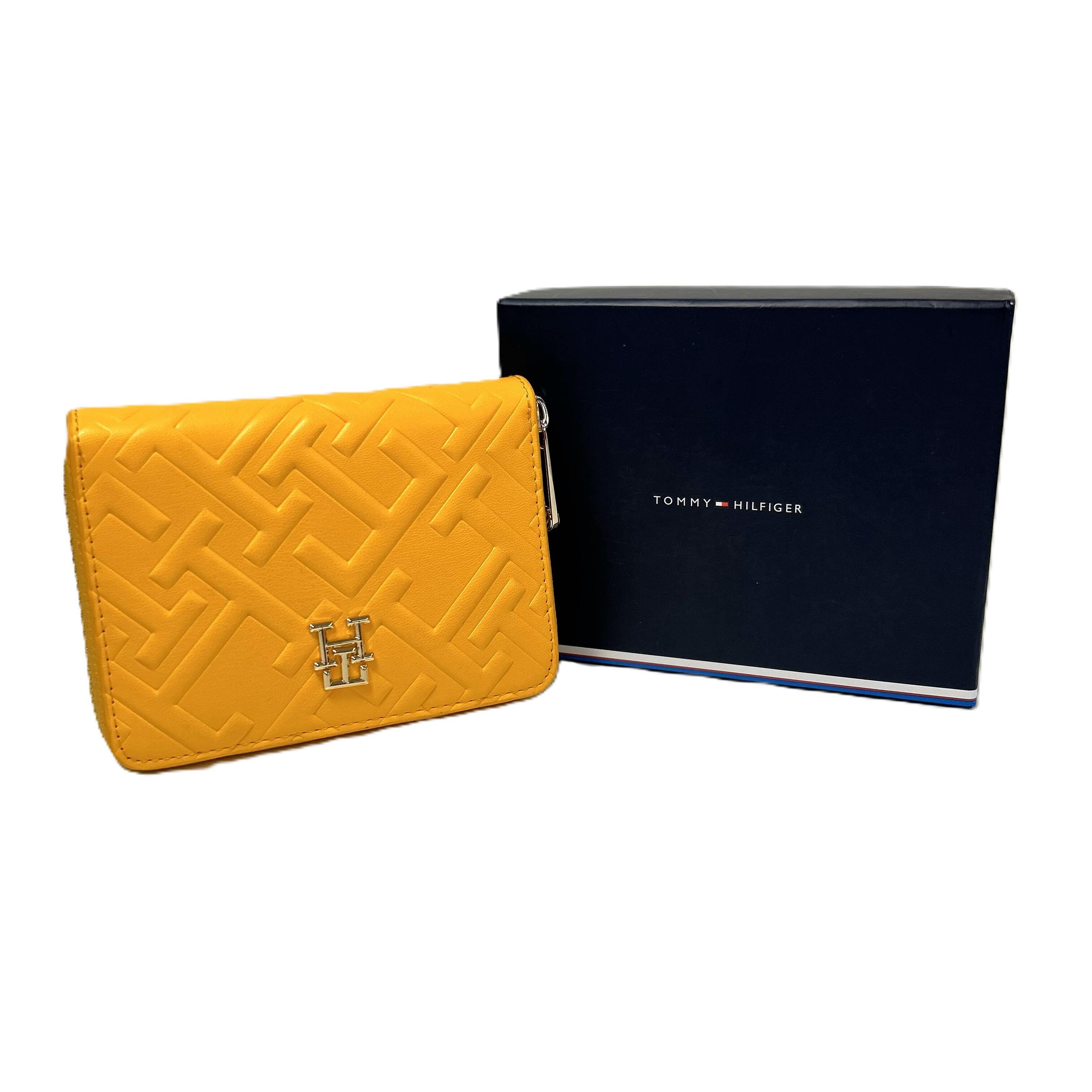 Tommy Hilfiger Yellow Iconic Tommy Purse in Solstice