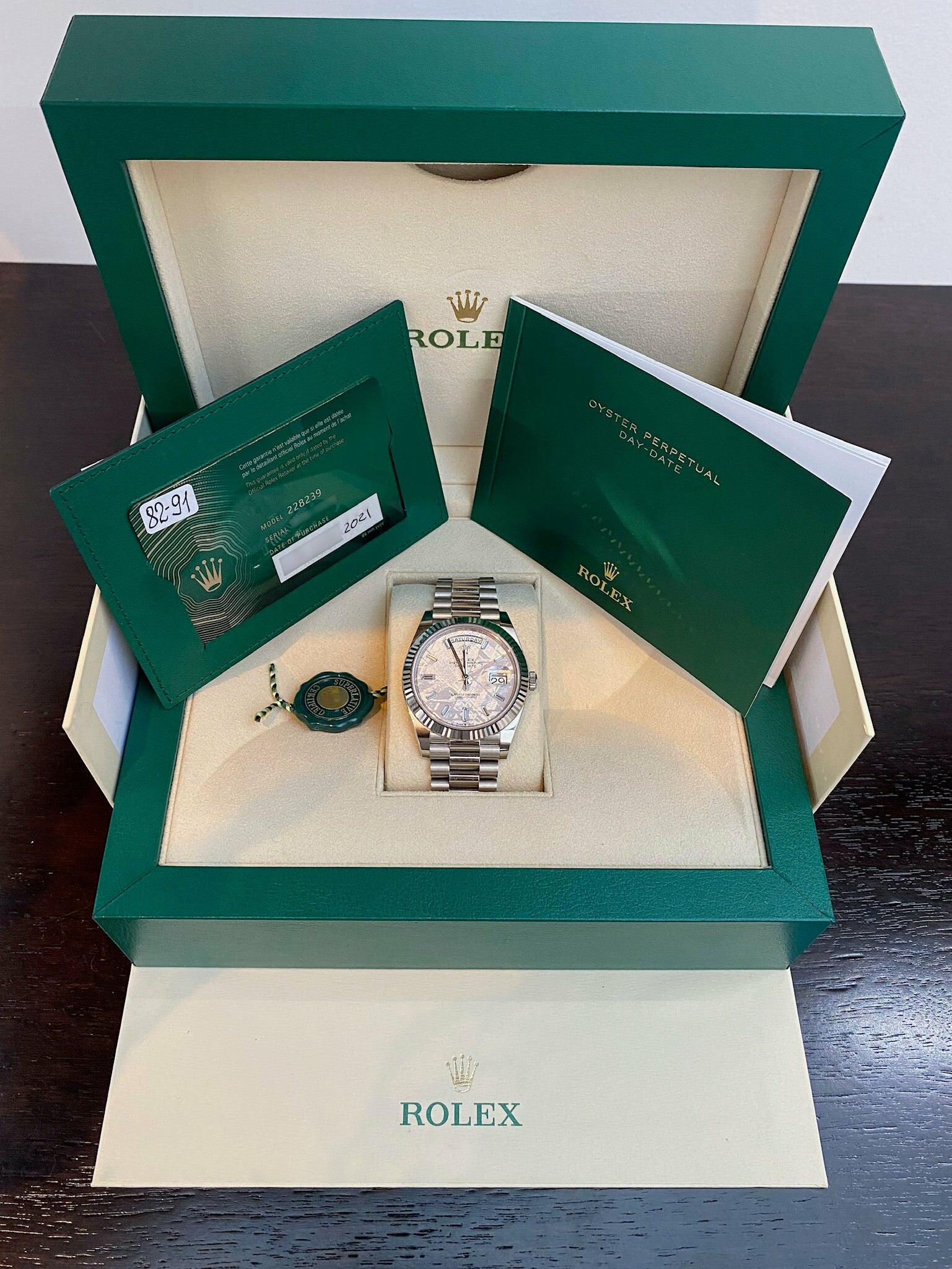 Official on sale rolex box