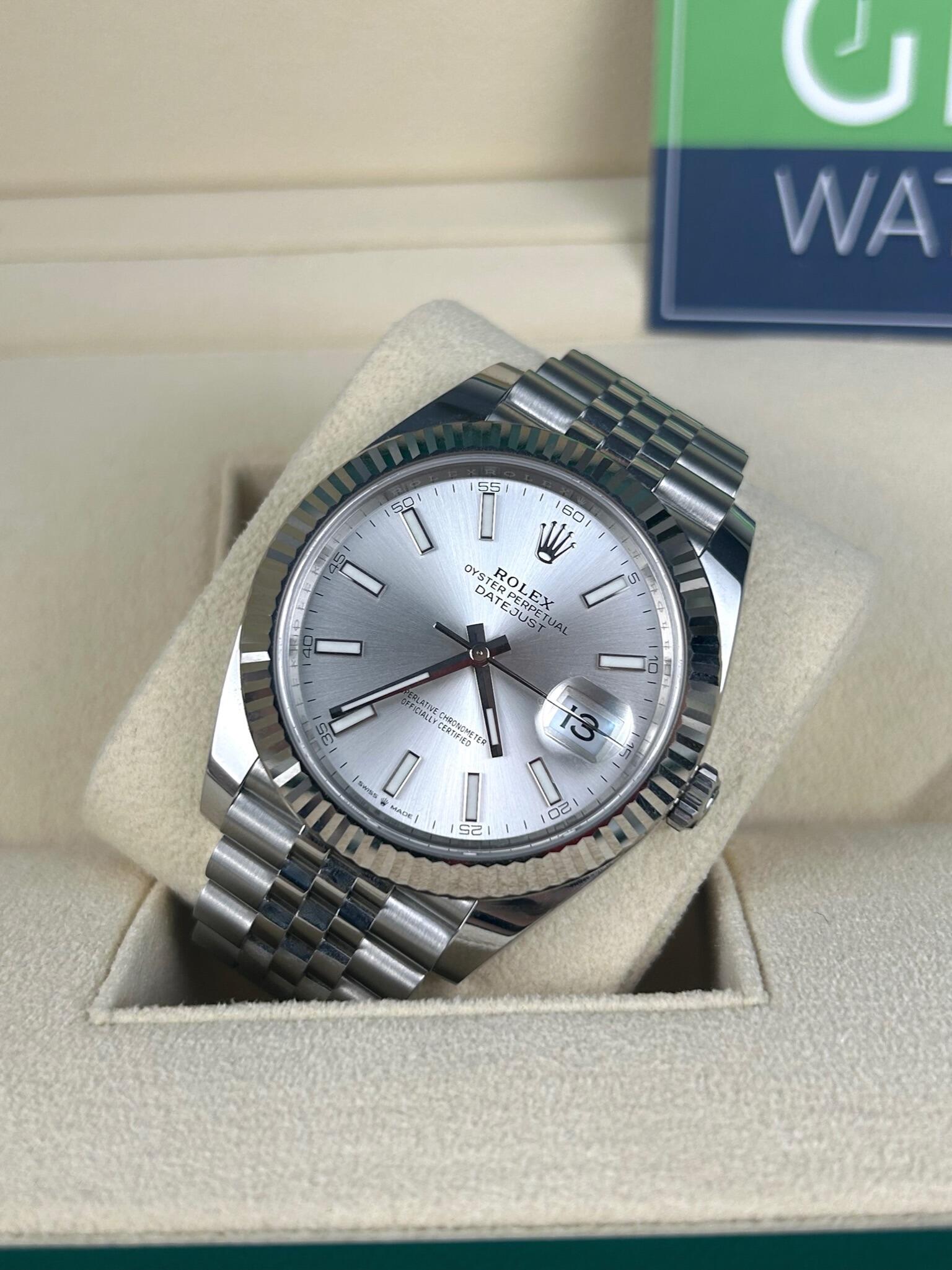 Rolex Datejust 41 126334 Fluted Bezel Jubilee Bracelet Silver Index Dial 2023