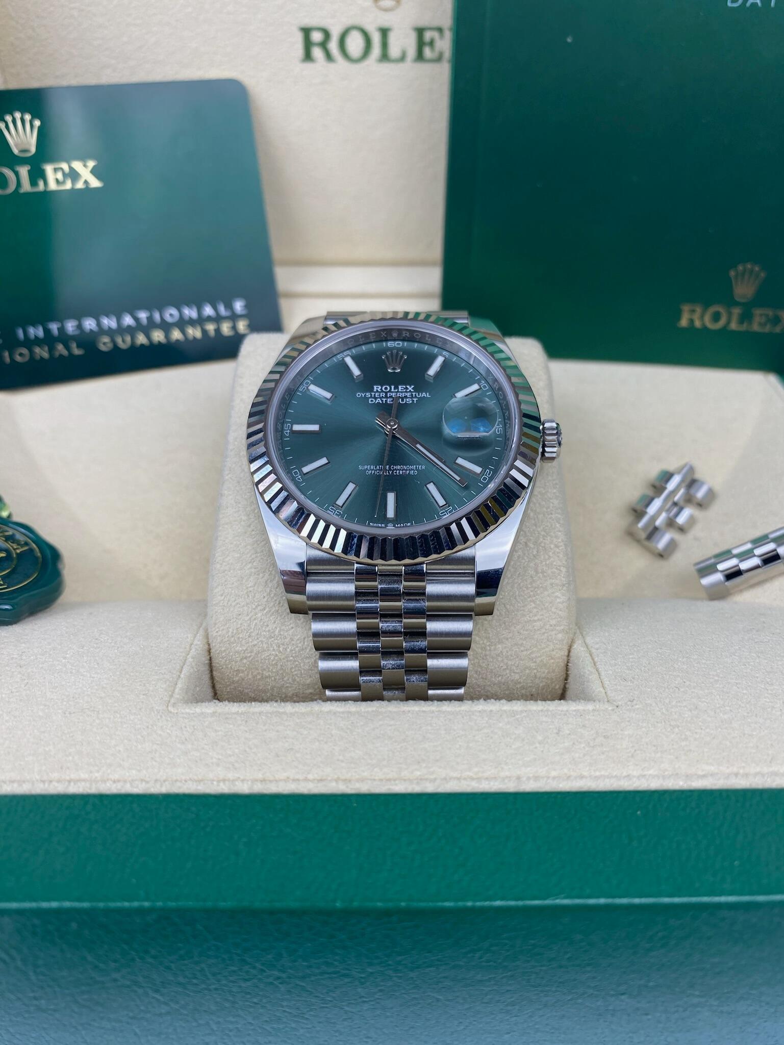 Rolex Datejust 41 126334 Fluted Bezel Jubilee Bracelet Mint