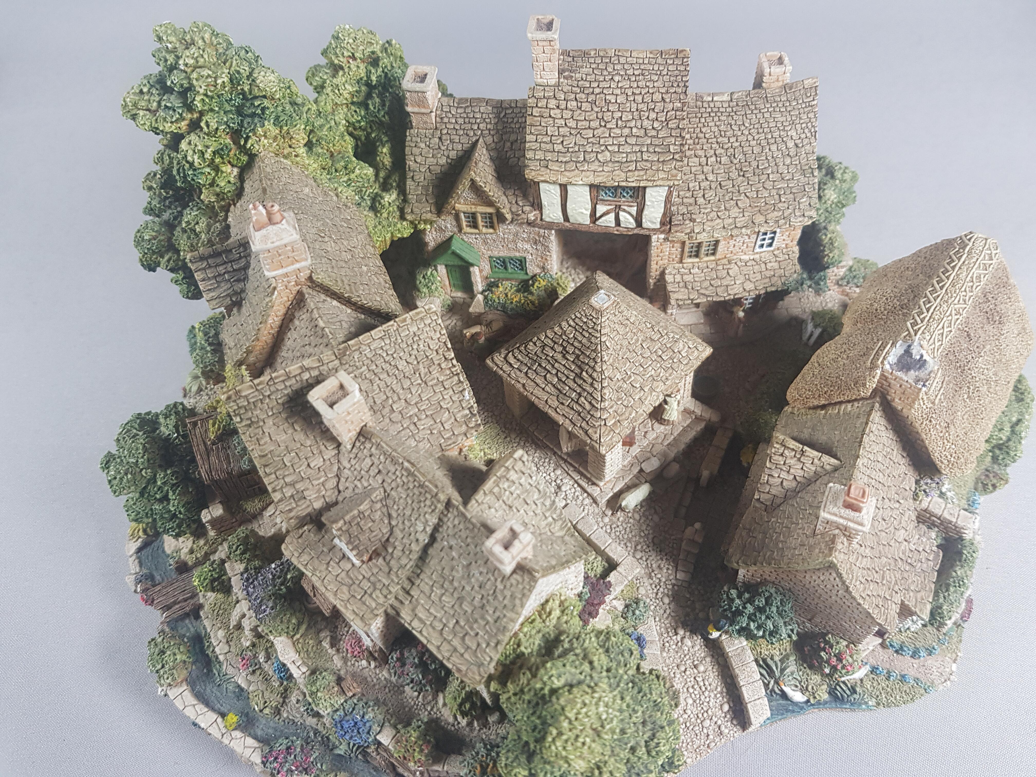 日本全国送料無料商品 特集 Chipping Coombe - Lilliput Lane 置物