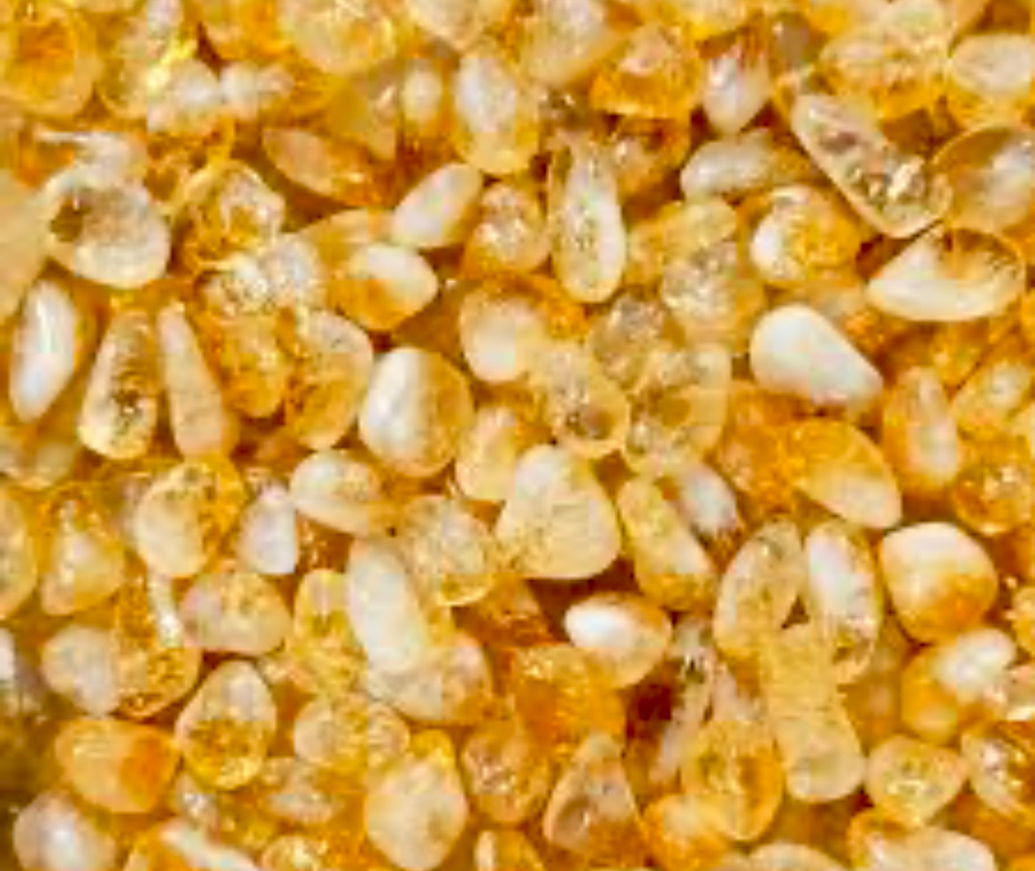 Citrine crystal chips healing in golden colour