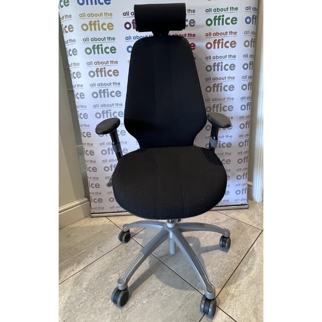 Refurbished RH400 ergonomic chair black fabric front view with headrest